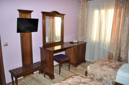 Twin Room with Mountain View - Photo 2