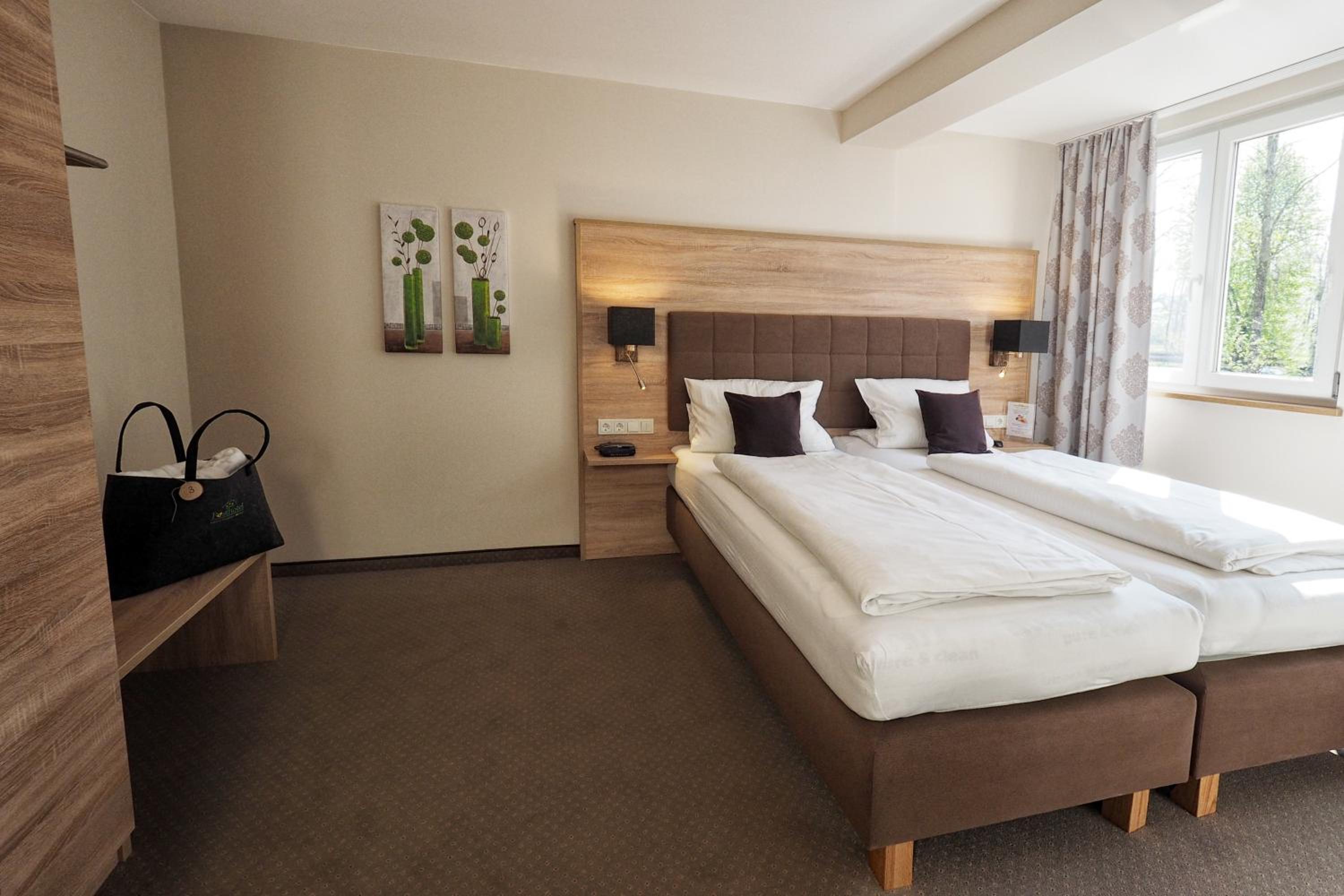 One-Bedroom Suite with Garden View - Photo 1