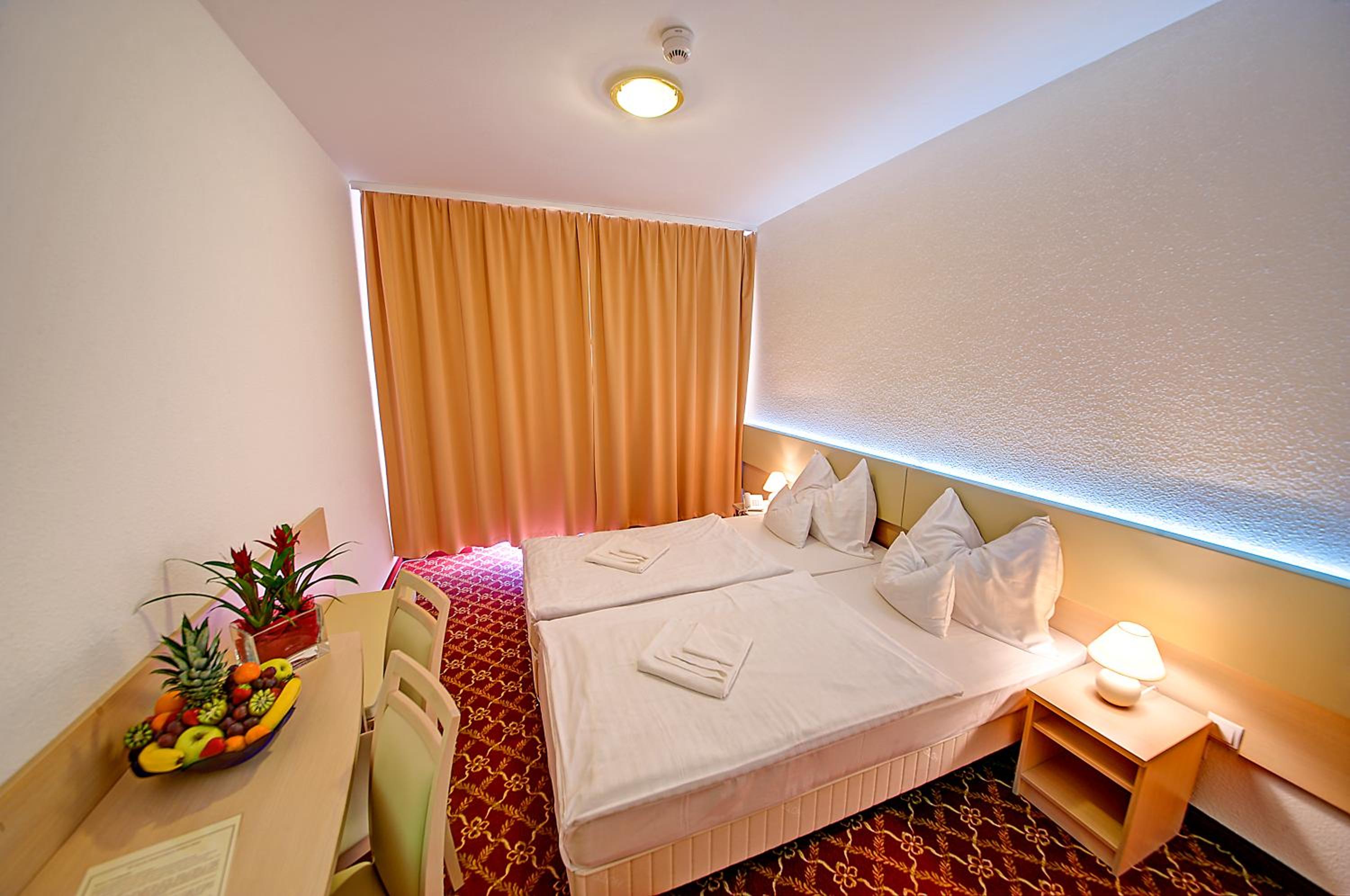Standard Double Room with Balcony - Photo 1