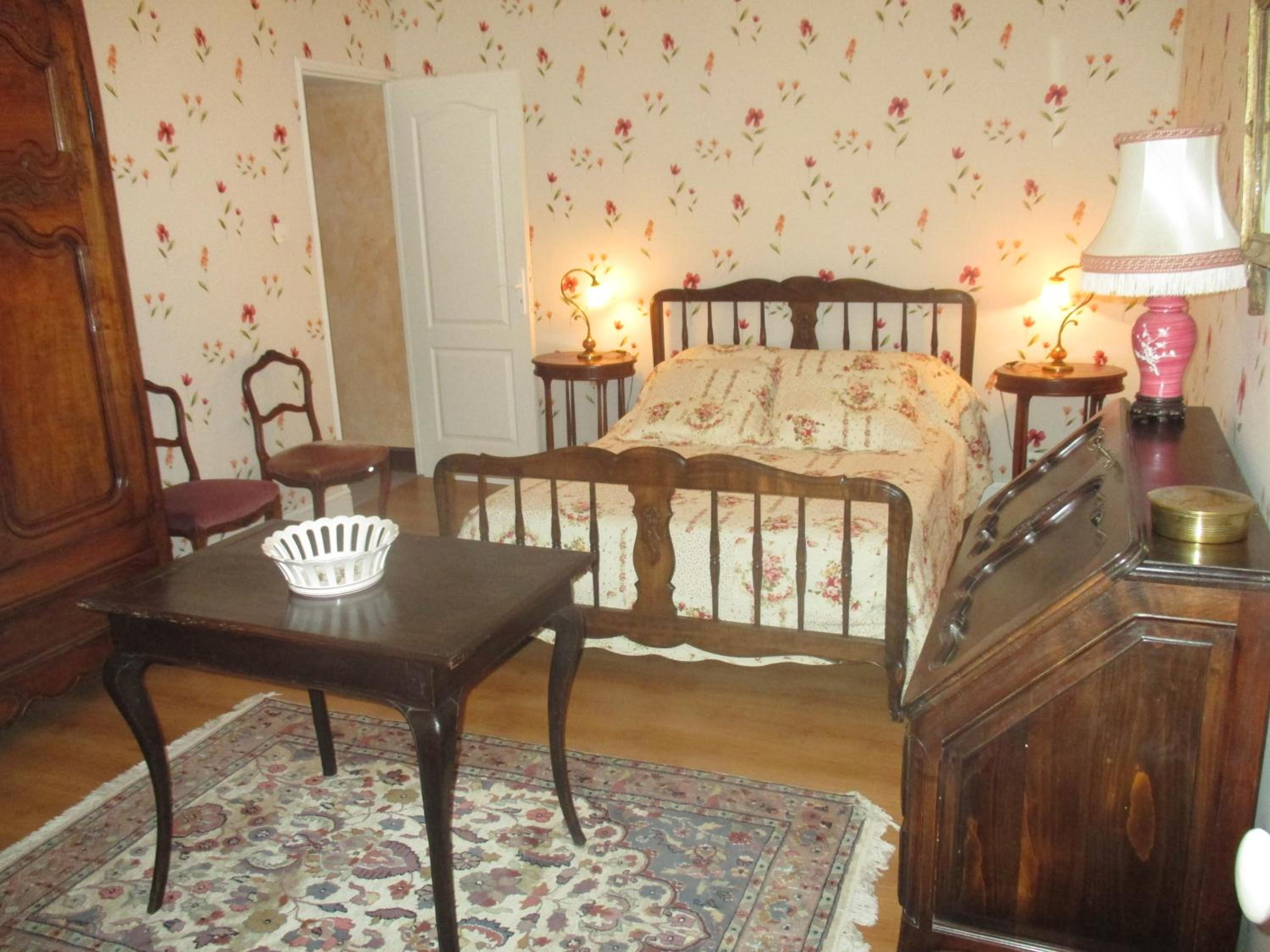 Double Room - Photo 4