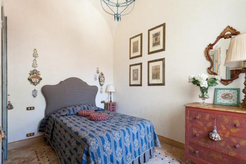 Small Double Room photo 1