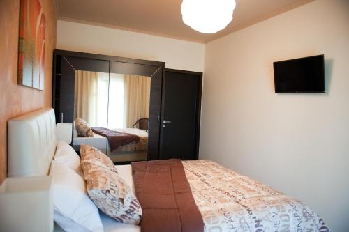 Two-Bedroom Superior Apartment photo 3