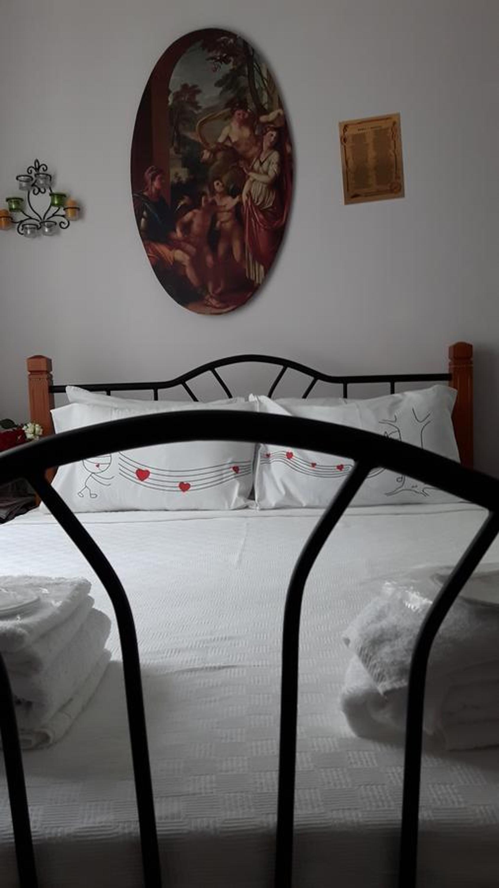 Double Room with Private Bathroom photo 2