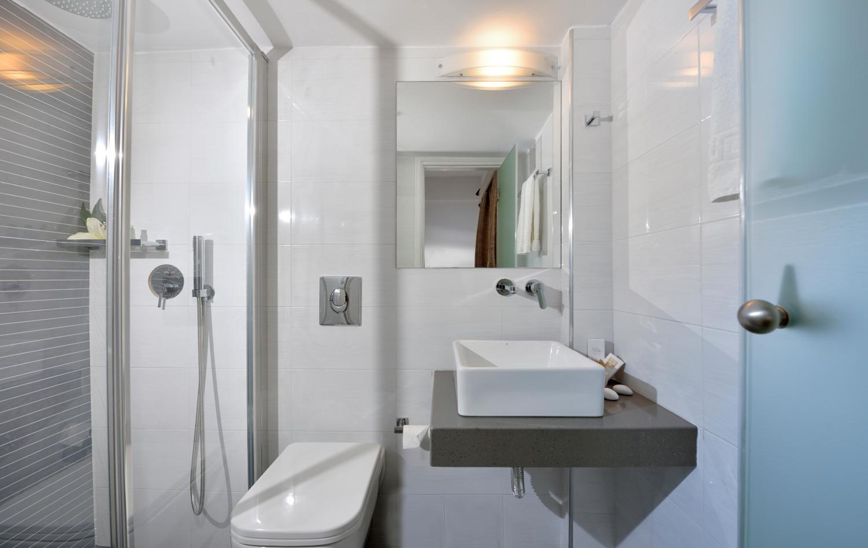 Double or Twin Room - Photo 48