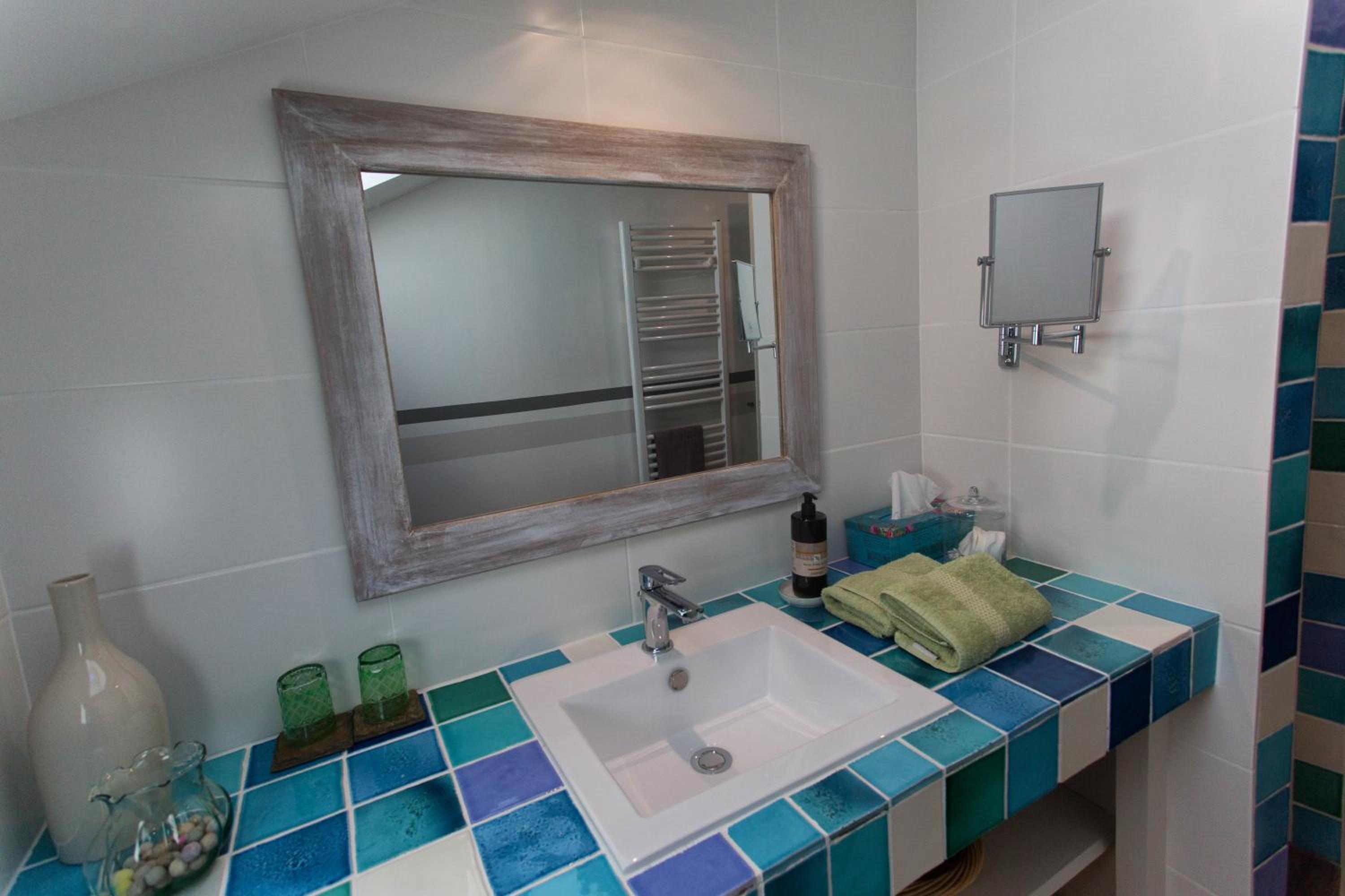 Double Room with Garden View - Photo 3