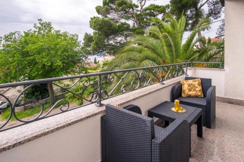Deluxe Double Room with Balcony and Sea View