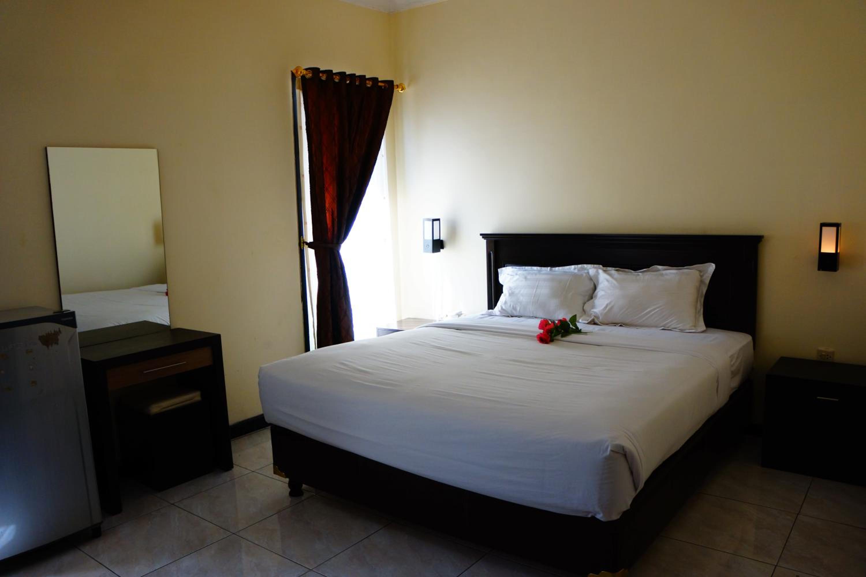 Jasmine - Twin Bed
