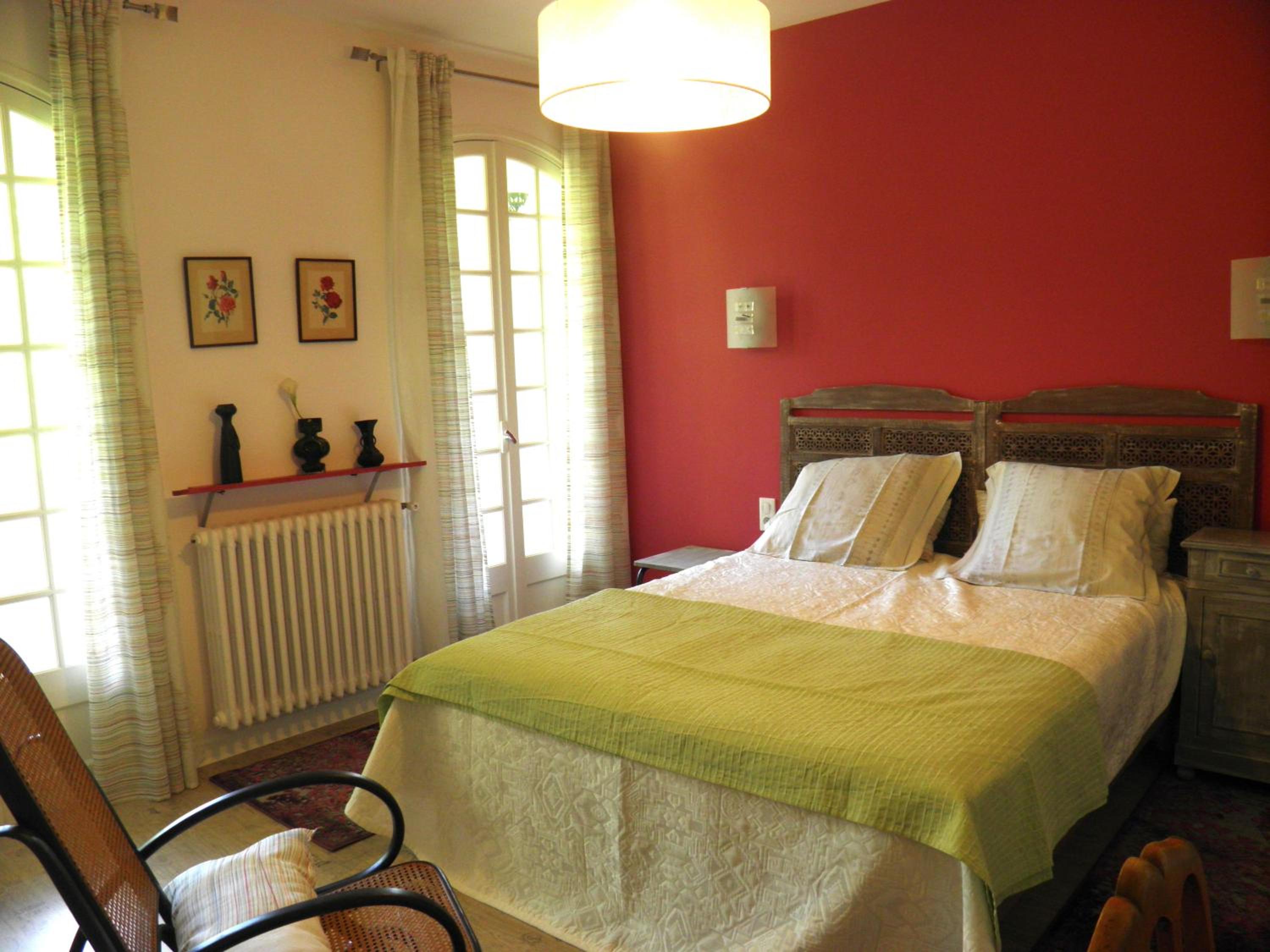 Family Room with Balcony - Photo 2