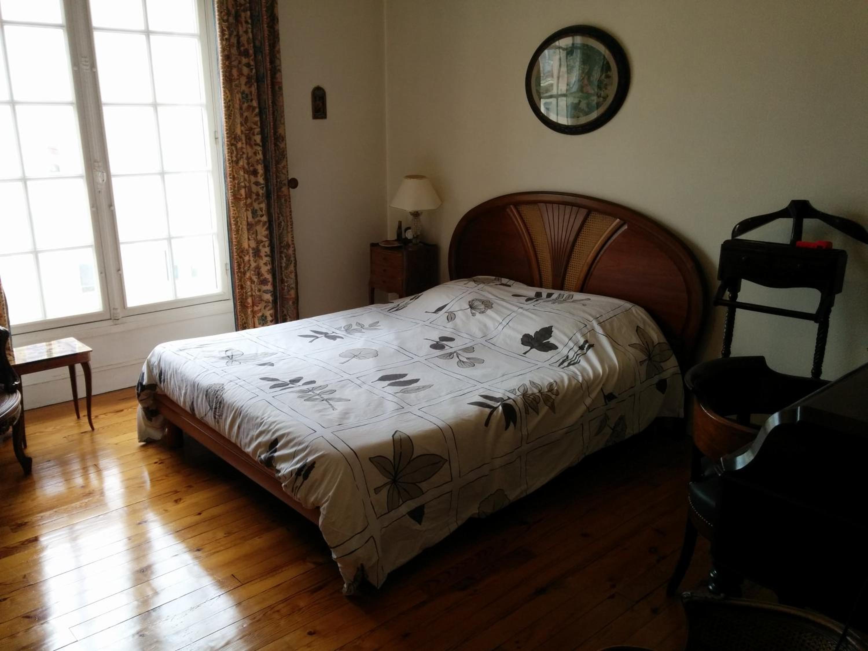 Three-Bedroom Apartment - Photo 7