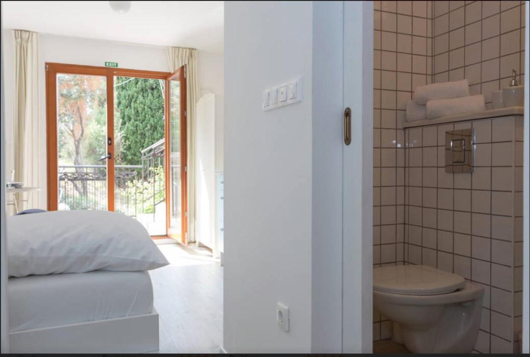 Studio Apartment photo 3