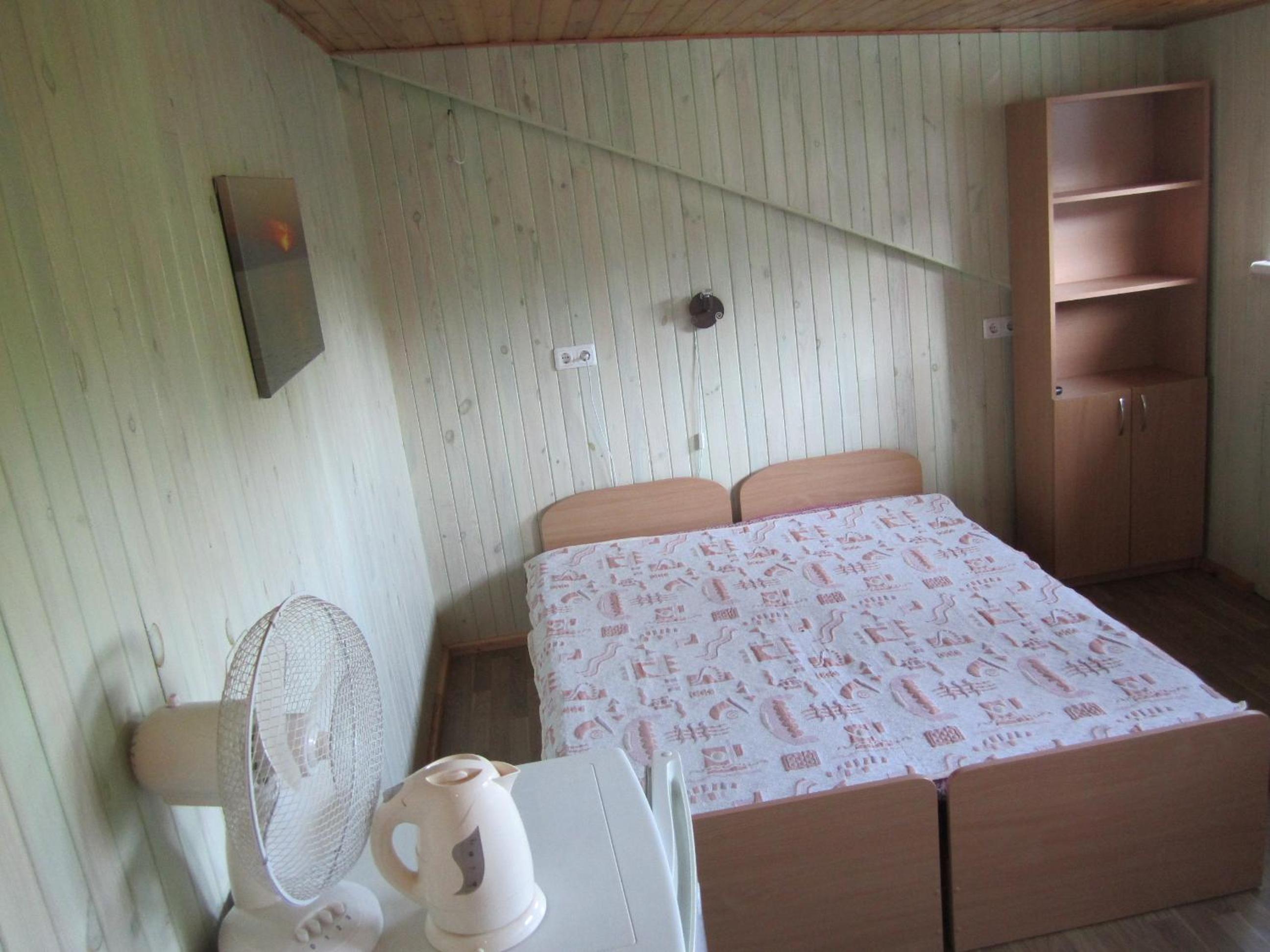 Double or Twin Room with Shared Bathroom photo 3