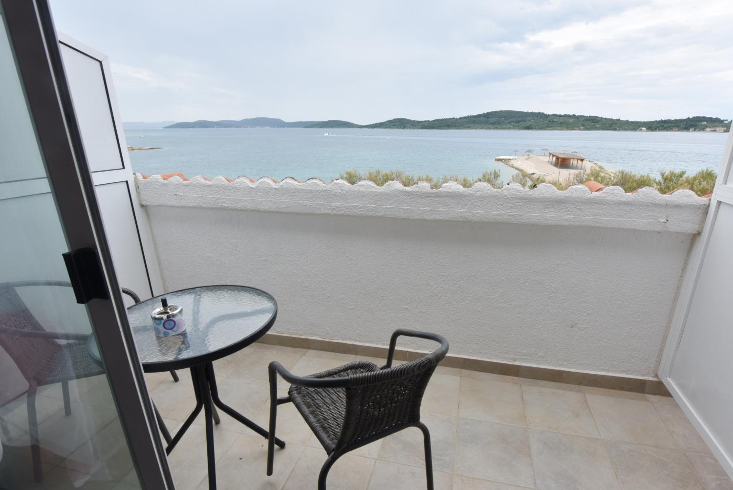 Triple Room with Sea View 2 photo 2