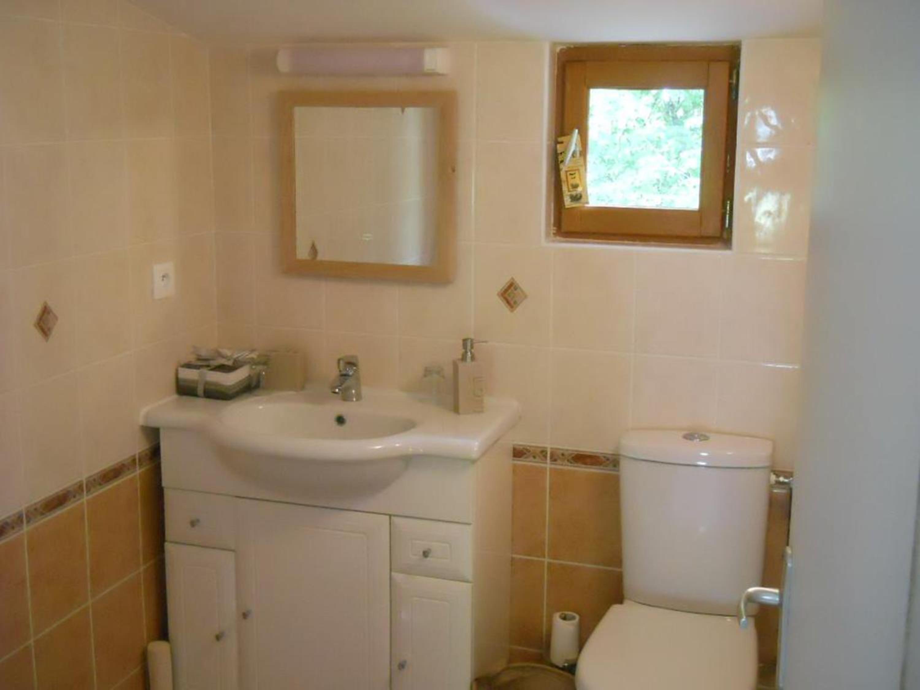 One-Bedroom House photo 3
