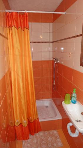 Triple Room with Shower