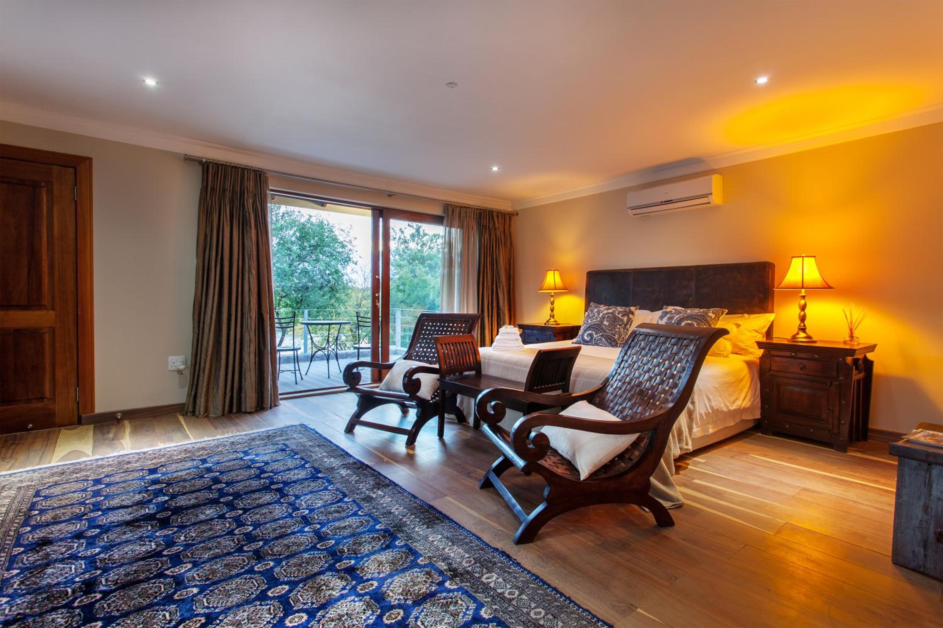 King Room
