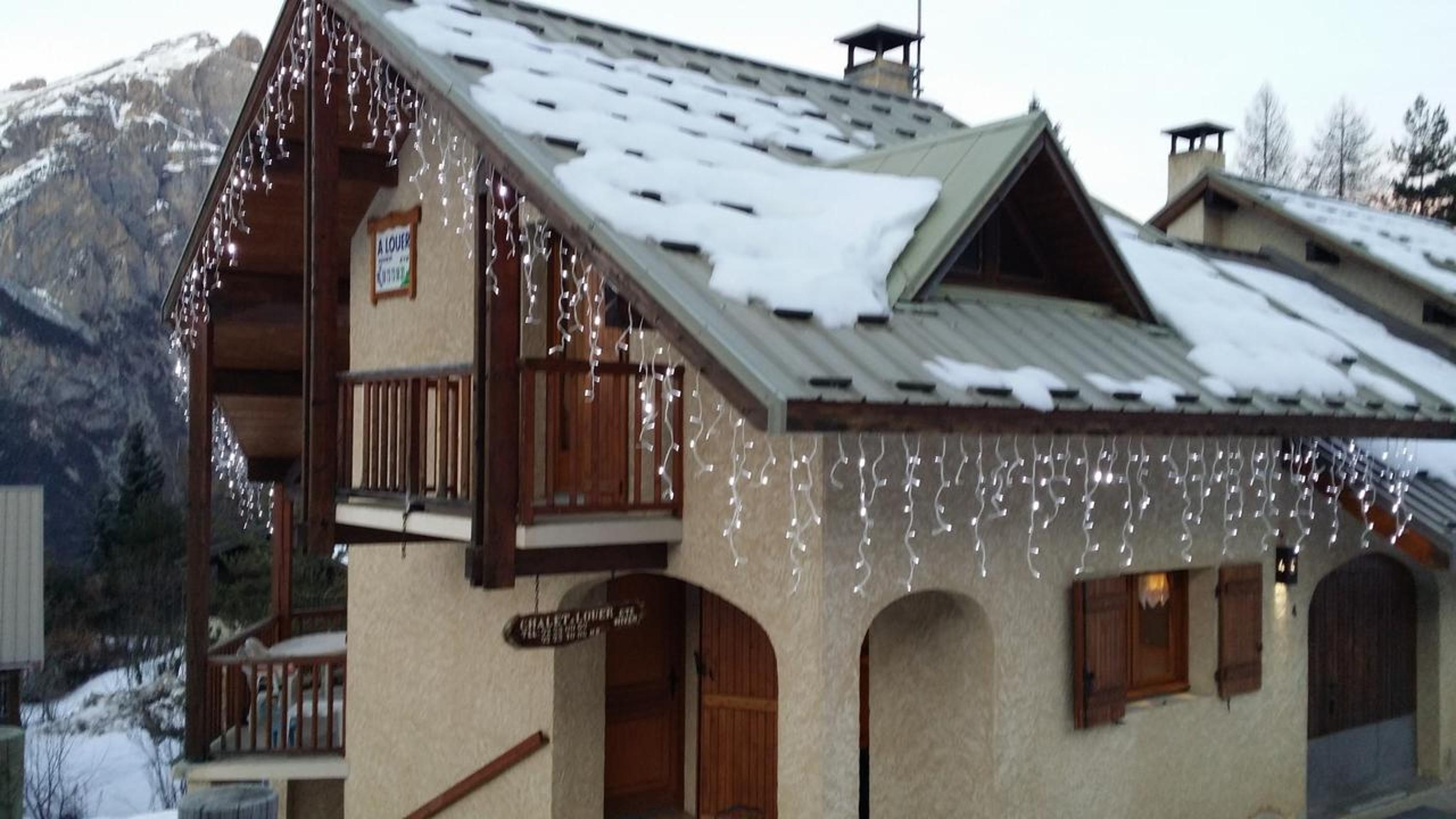 Three-Bedroom Chalet photo 1