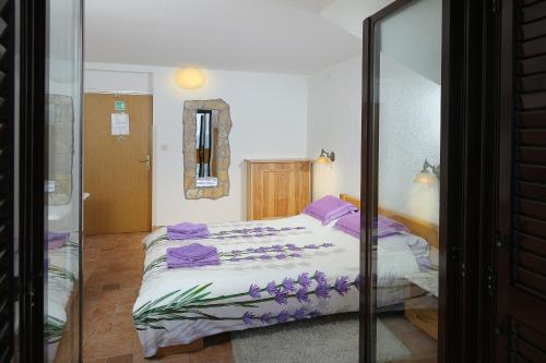 Double Room with Balcony and Sea View - Photo 4