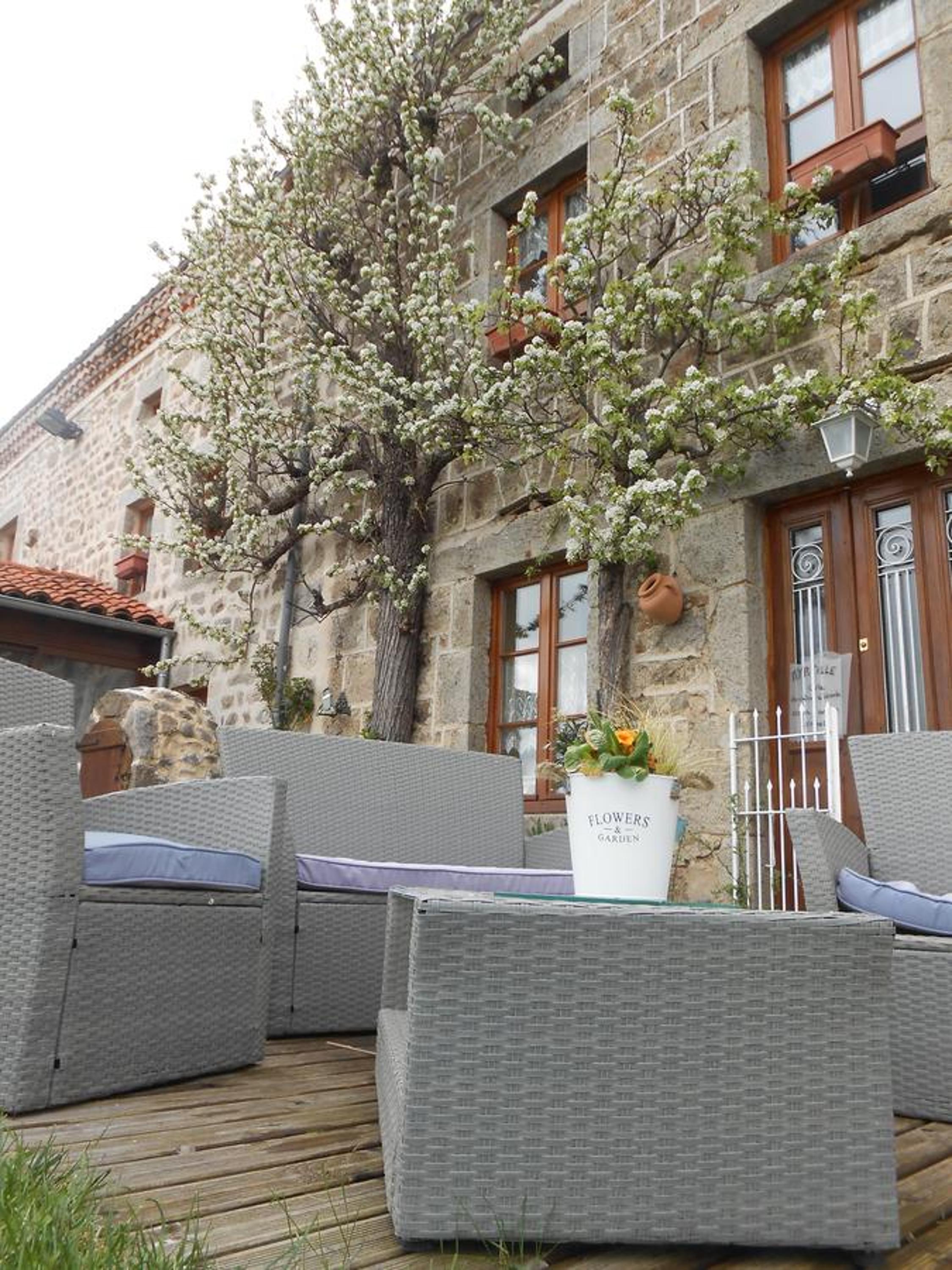 Double Room with Garden View - Photo 5