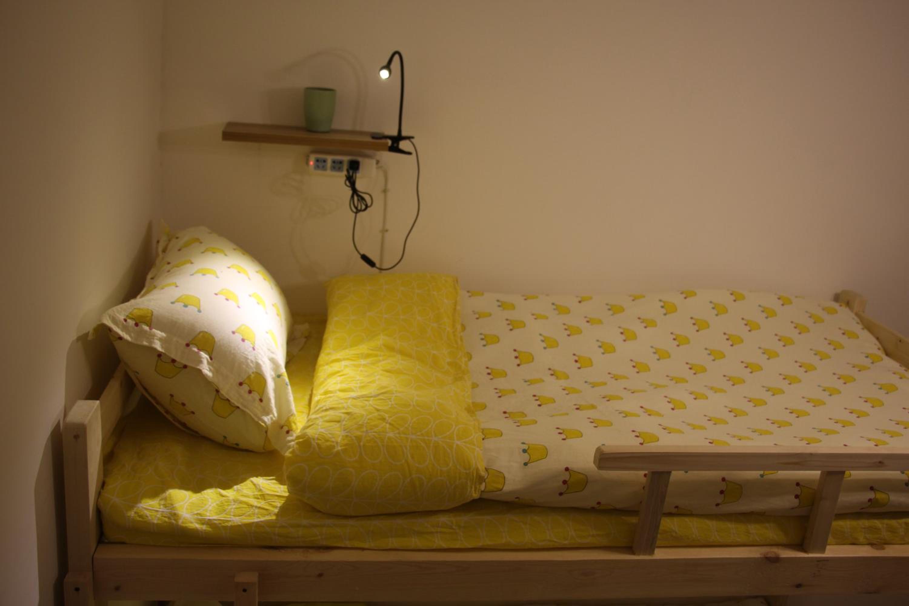 Bed in 4-Bed Female Dormitory Room photo 3