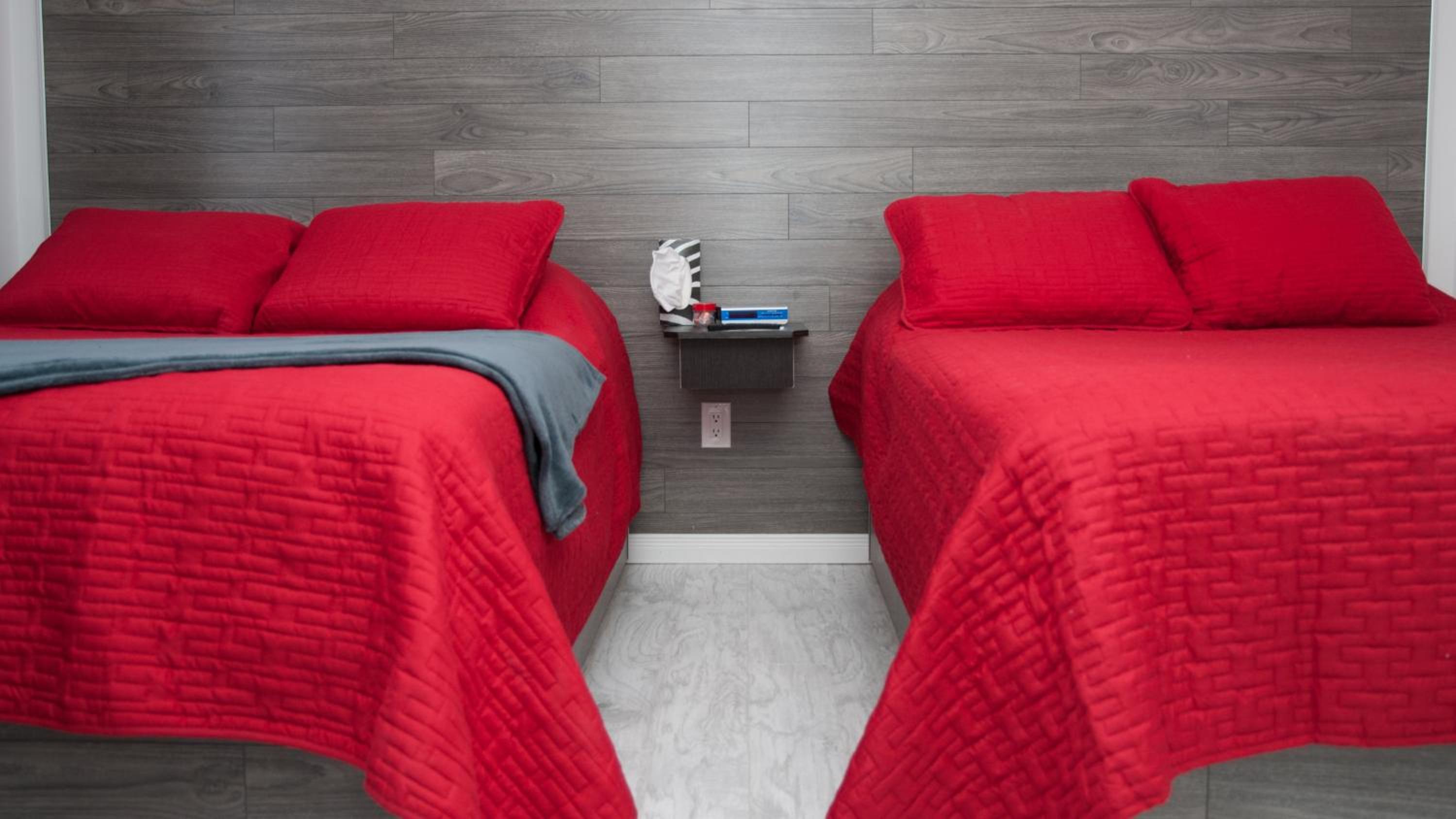 Double Room - Photo 6