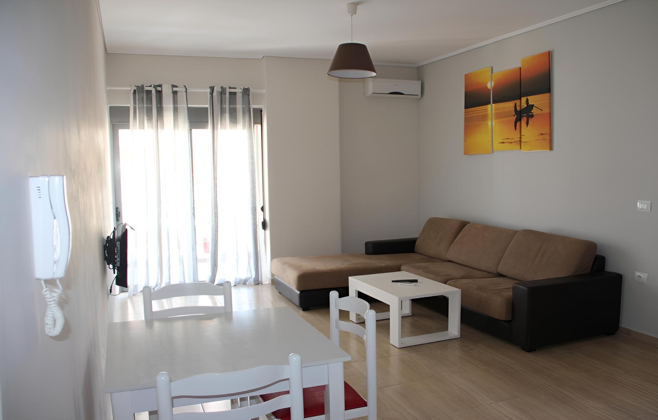 One-Bedroom Apartment with Balcony