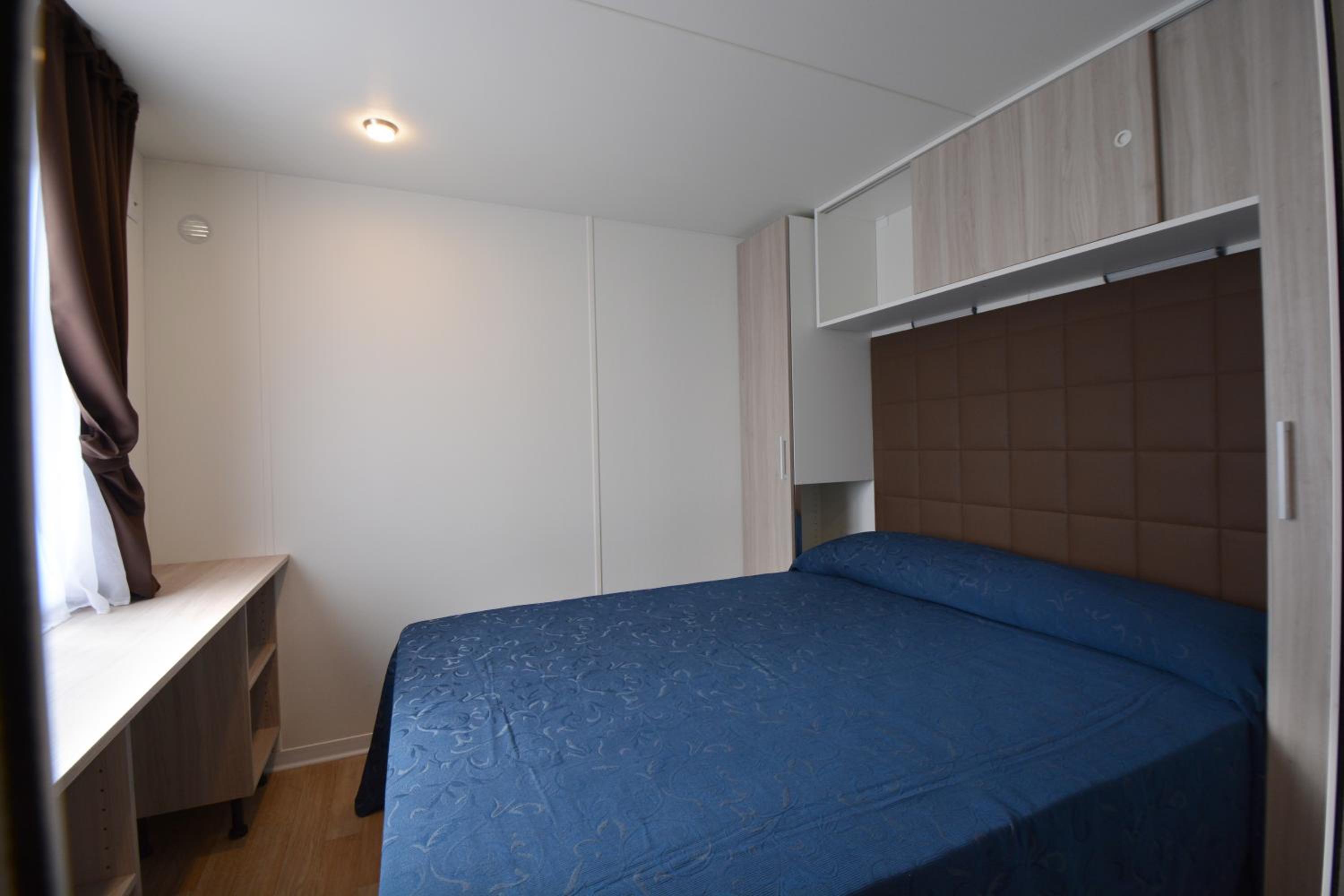 Mobile Home photo 1