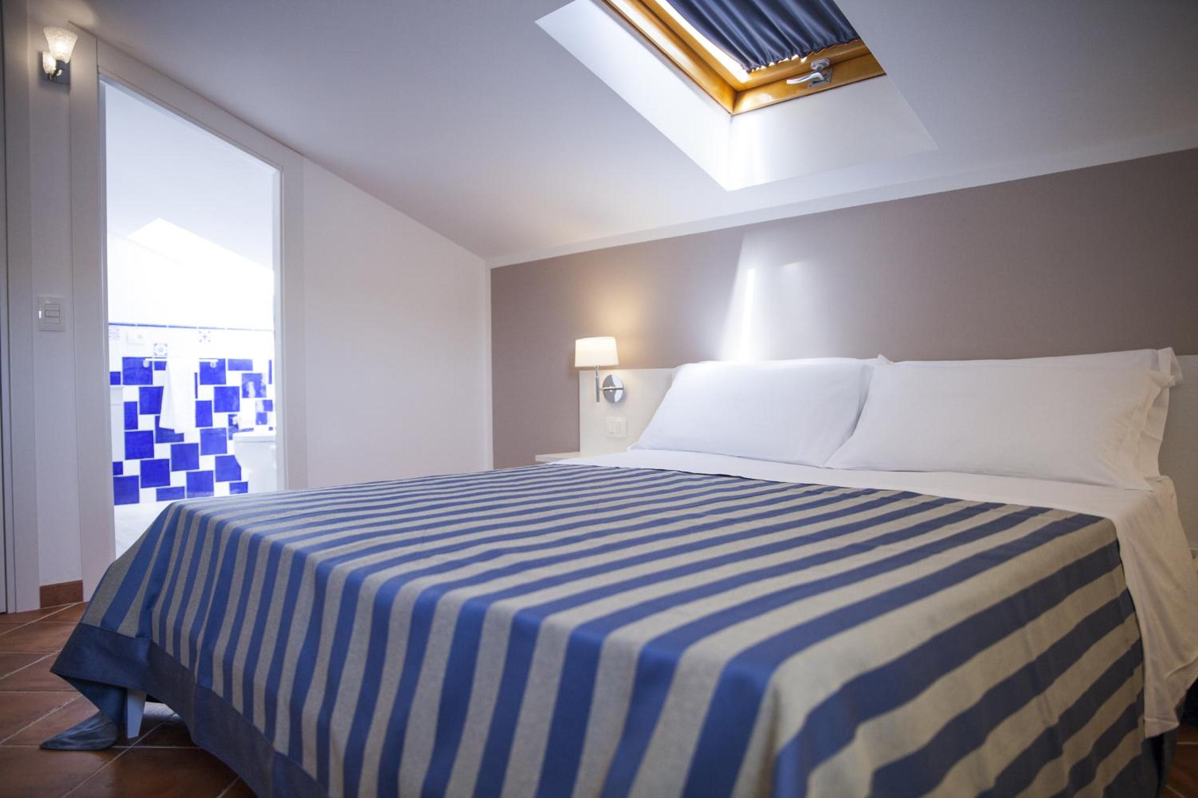 Double Room - Photo 4