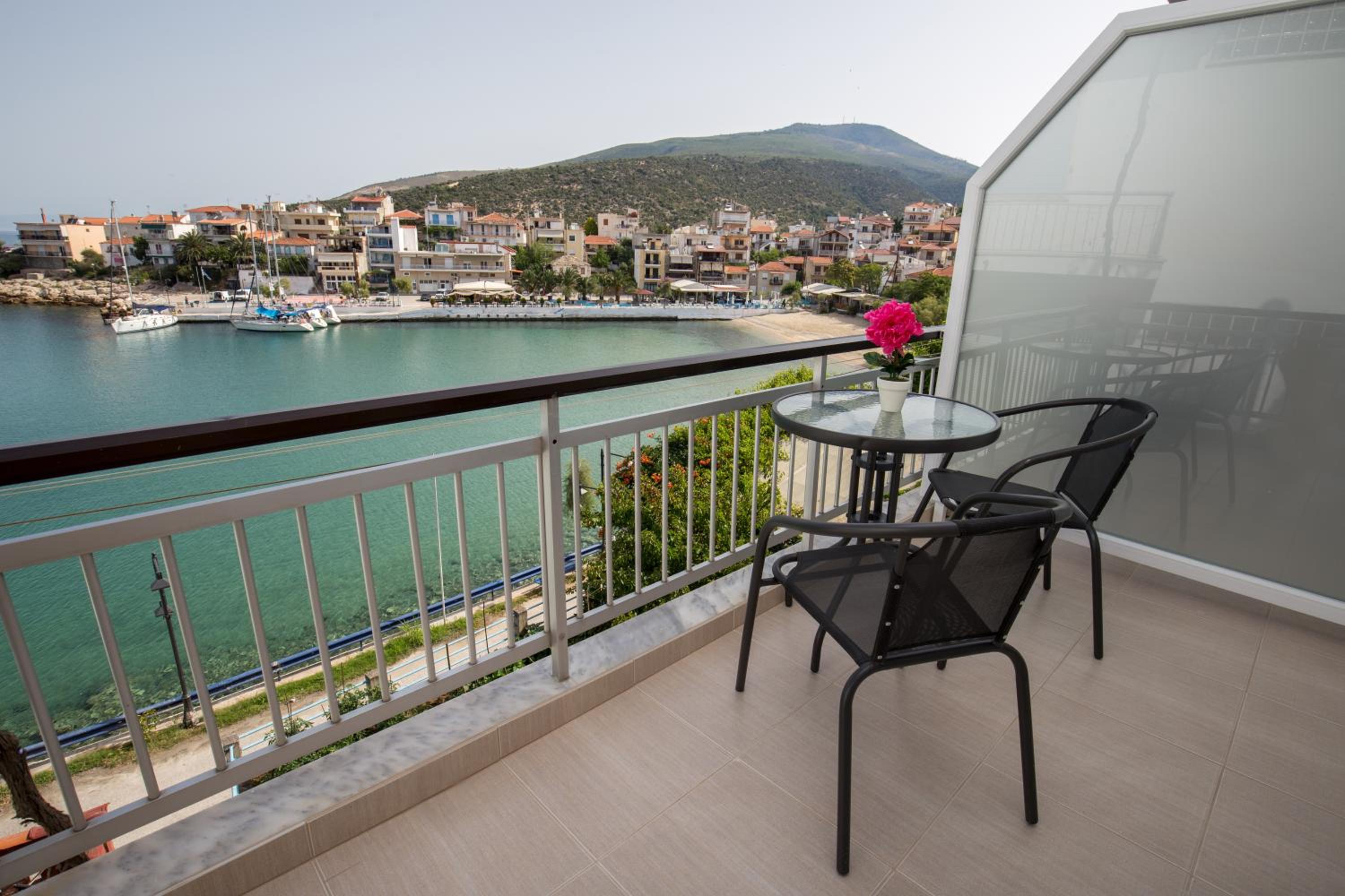 Studio Apartment with Sea View