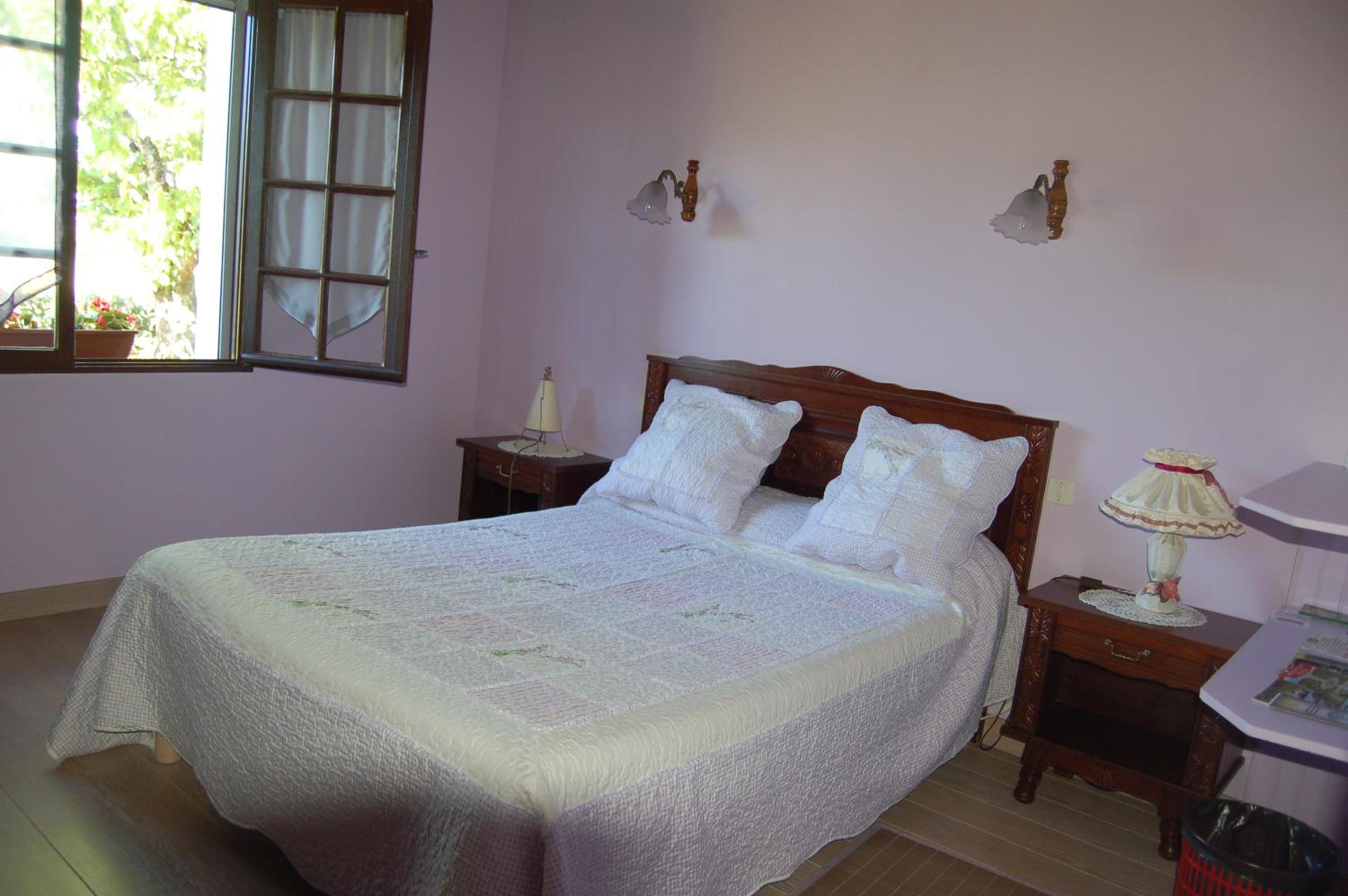Standard Double Room with Shared Bathroom photo 1