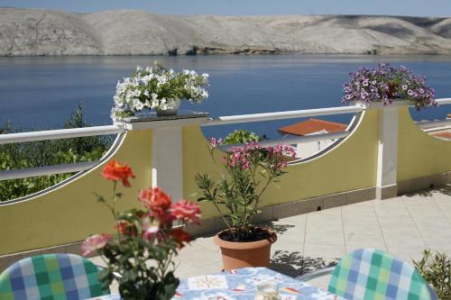 Apartment with Sea View photo 2