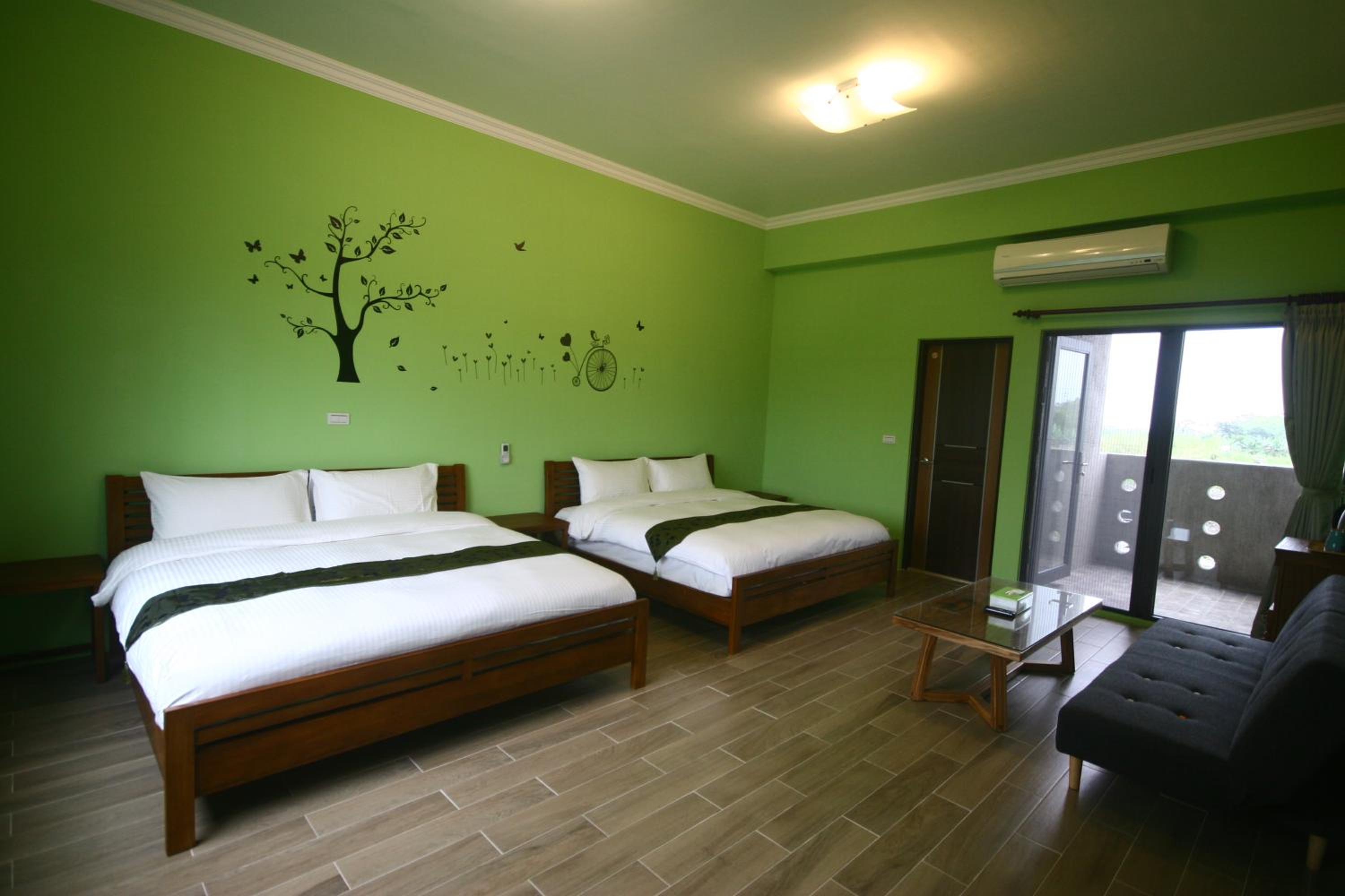 Quadruple Room with Balcony photo 1