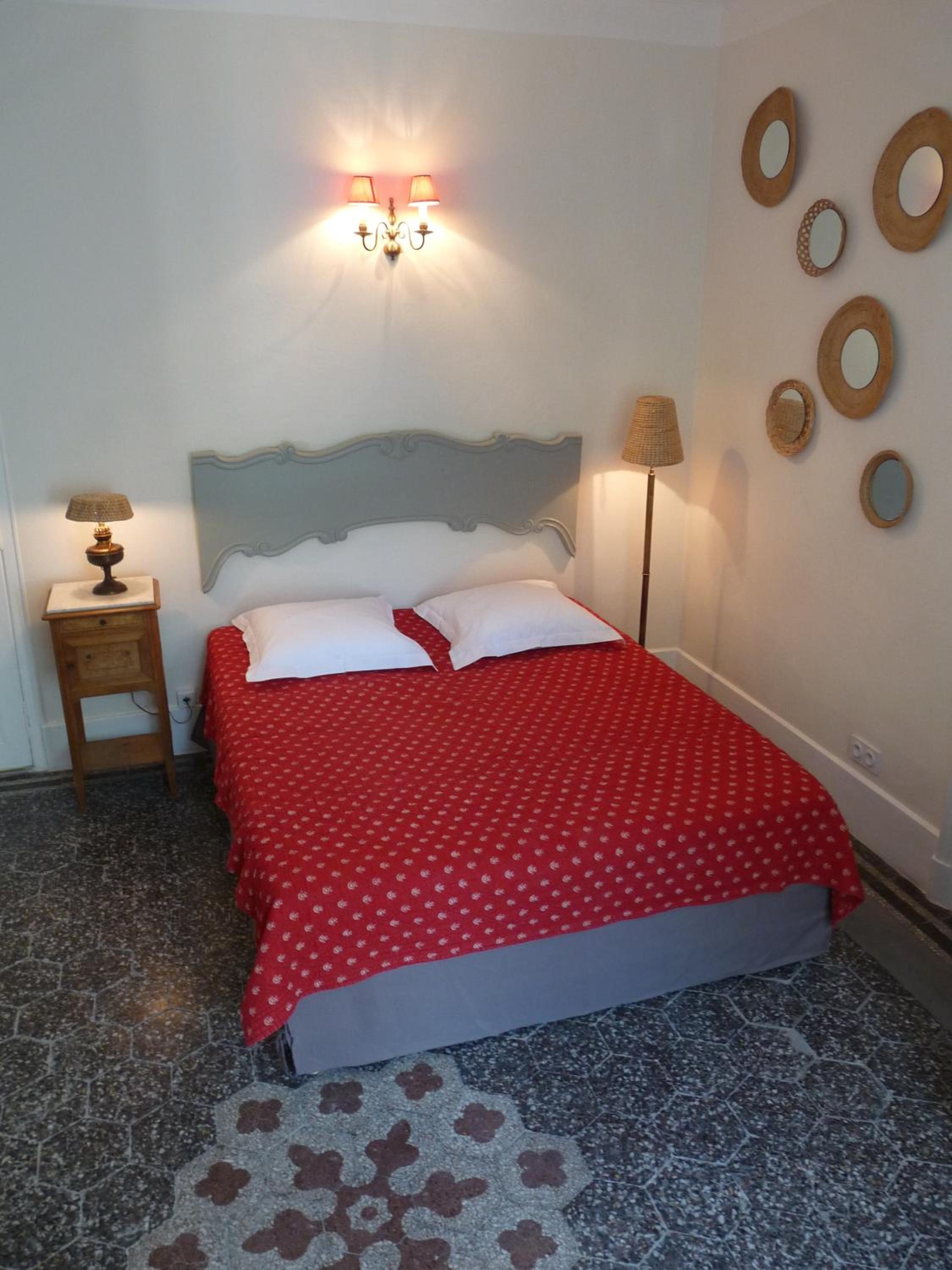 Double Room with Private Bathroom - Photo 3