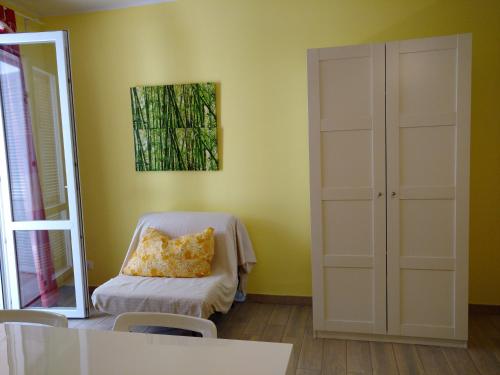 Studio Apartment photo 3