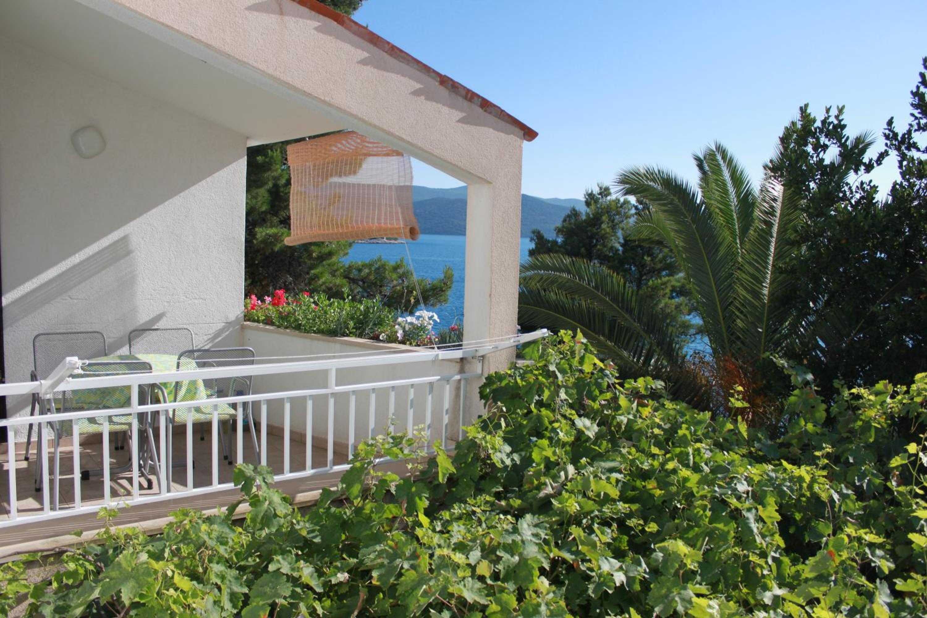 Apartment with Sea View photo 2