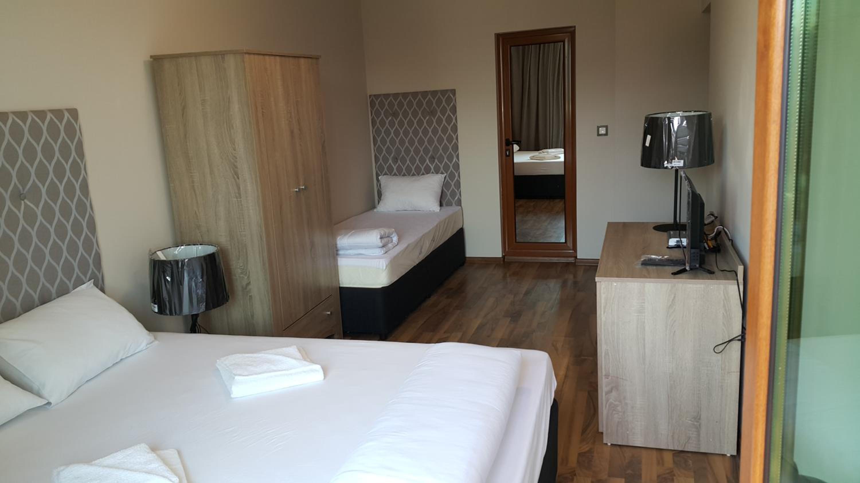 Triple Room with Balcony photo 2