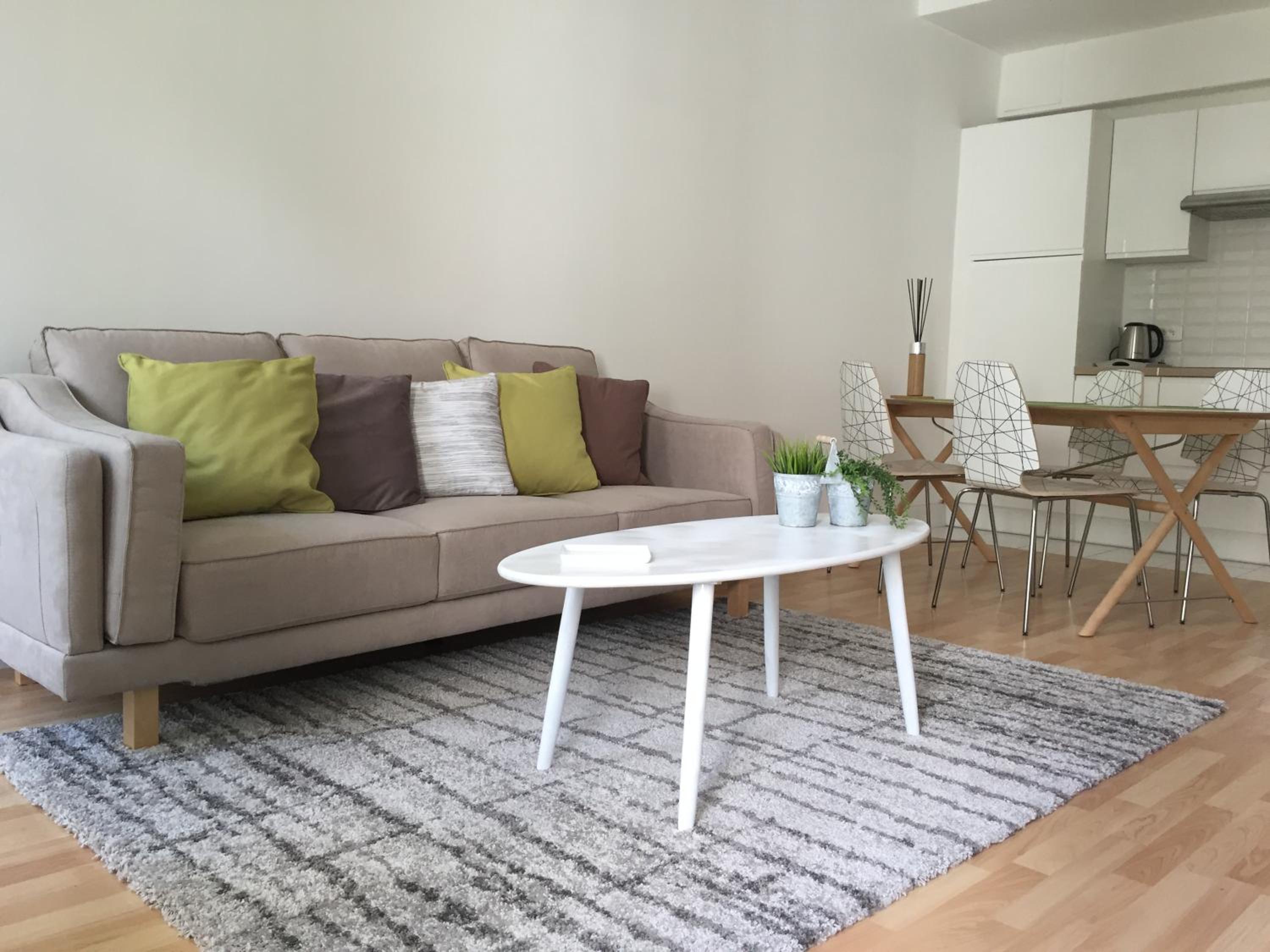One-Bedroom House - Photo 3