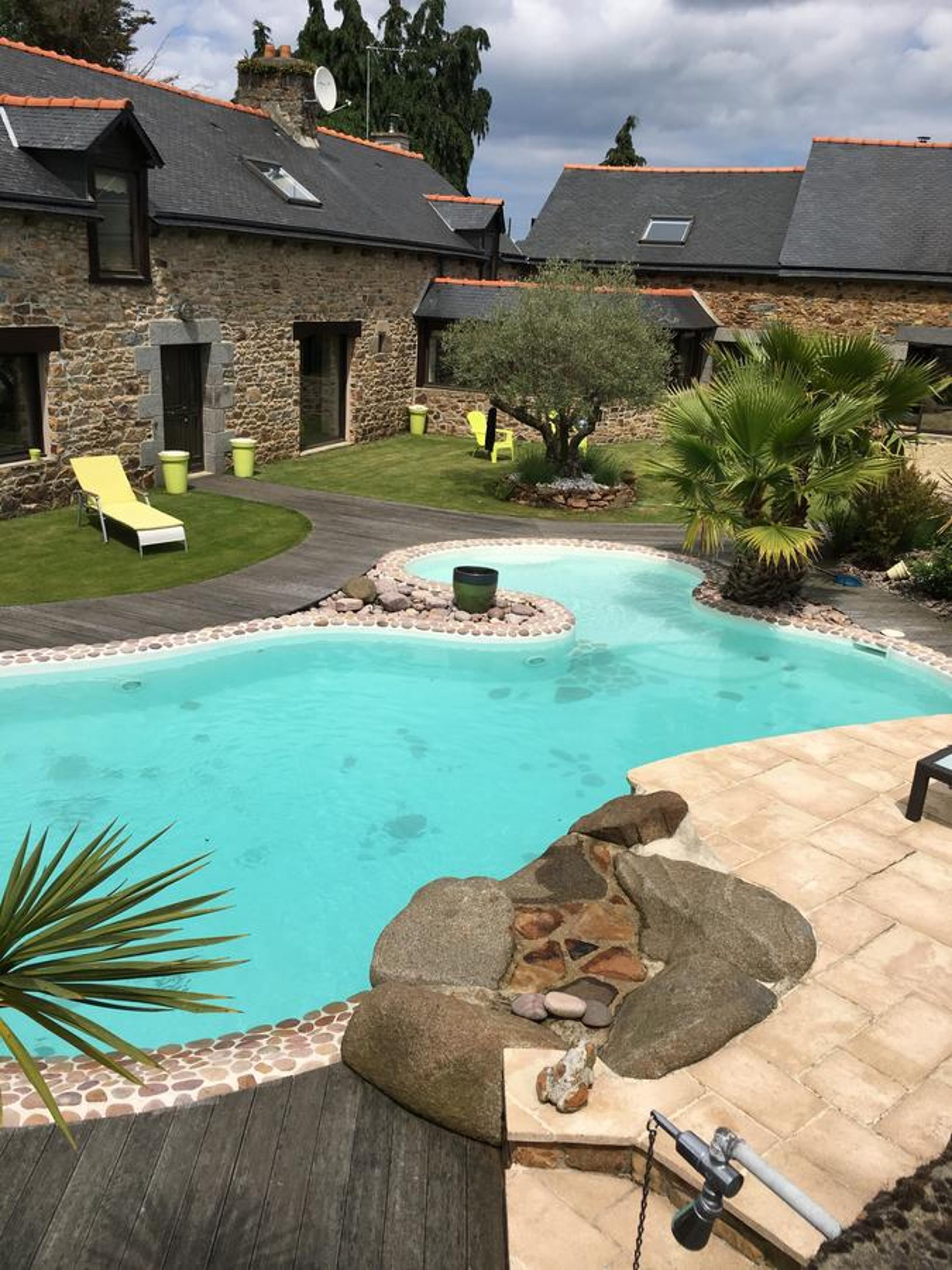 Double Room with Pool View photo 1