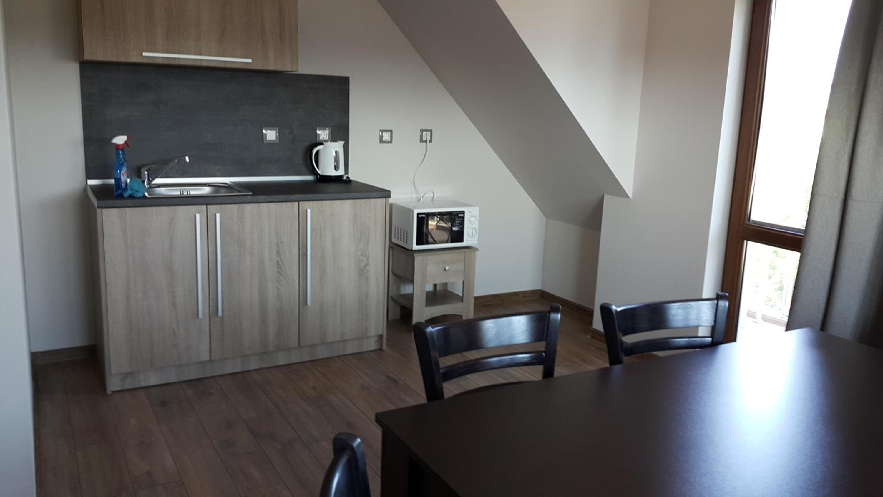 One-Bedroom Apartment with Balcony photo 3