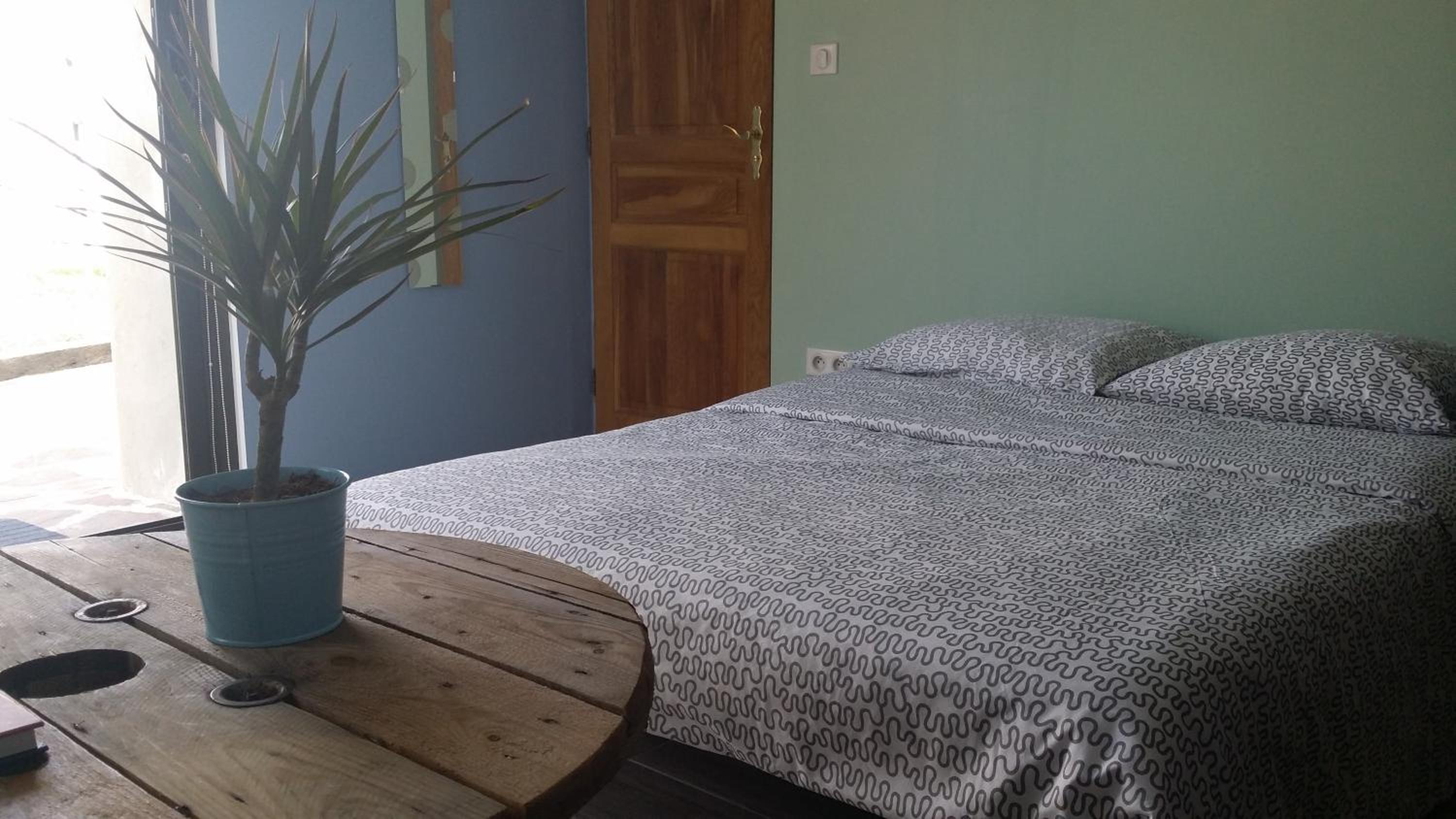 Double Room with Garden View - Photo 2