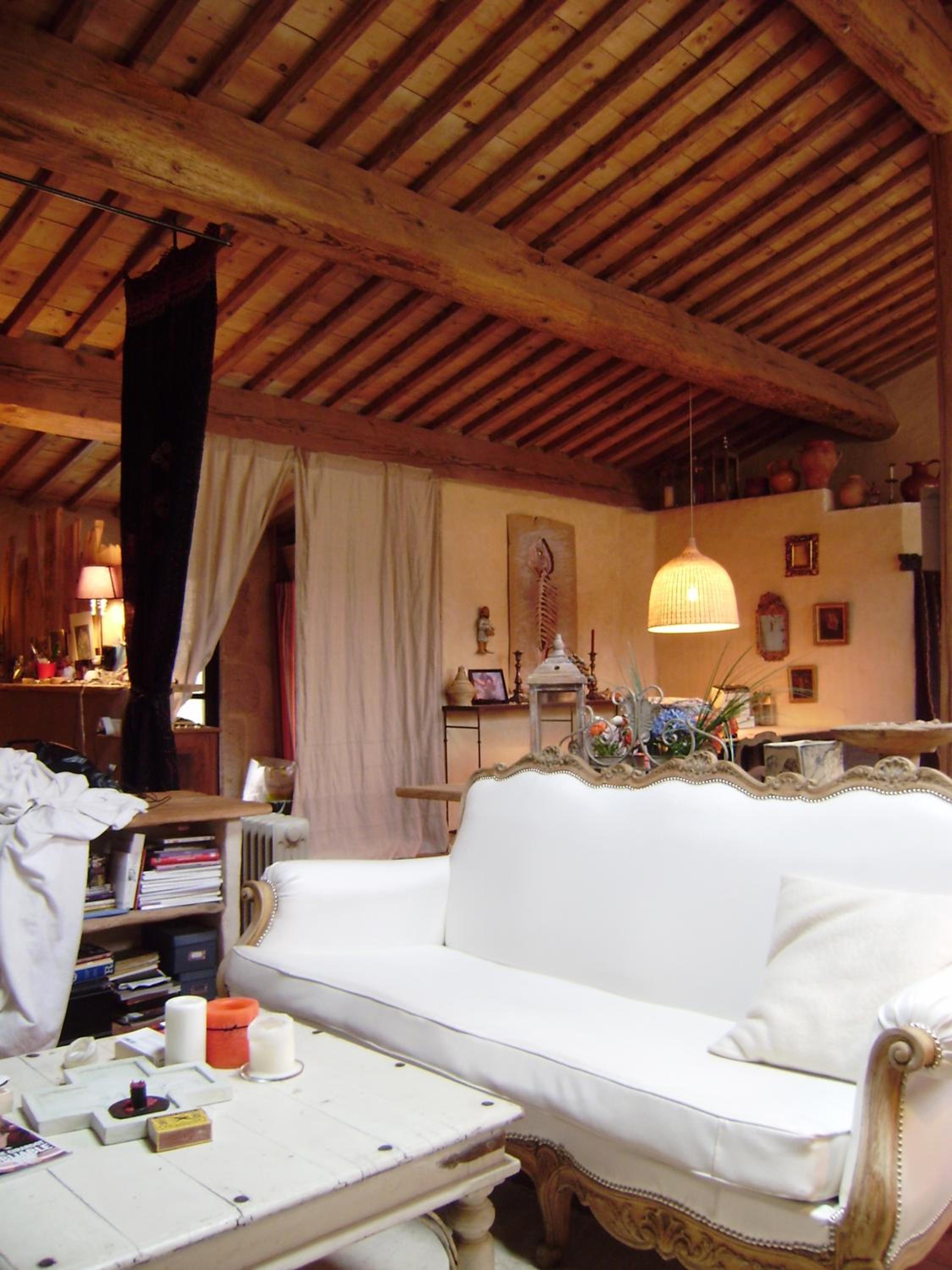 Two-Bedroom House - Photo 1