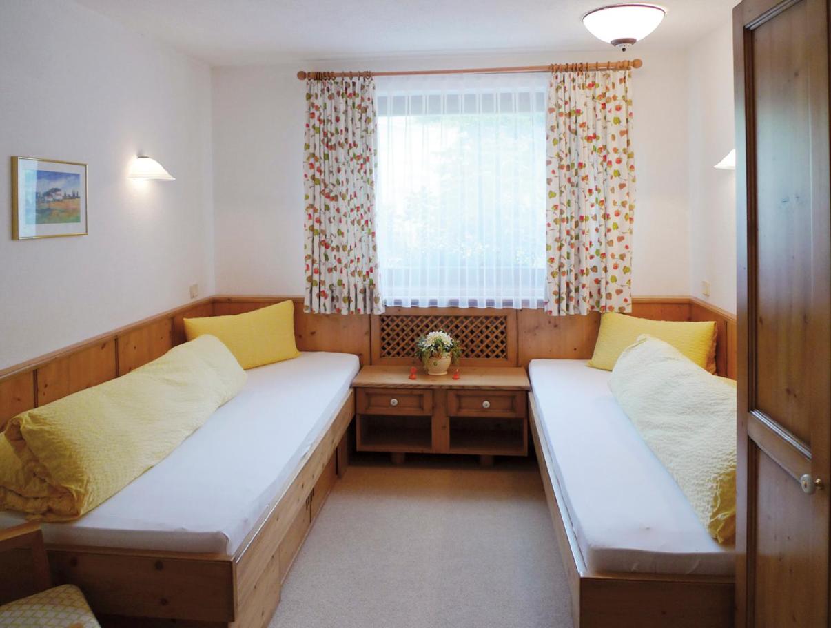 Two-Bedroom Apartment with Balcony photo 1