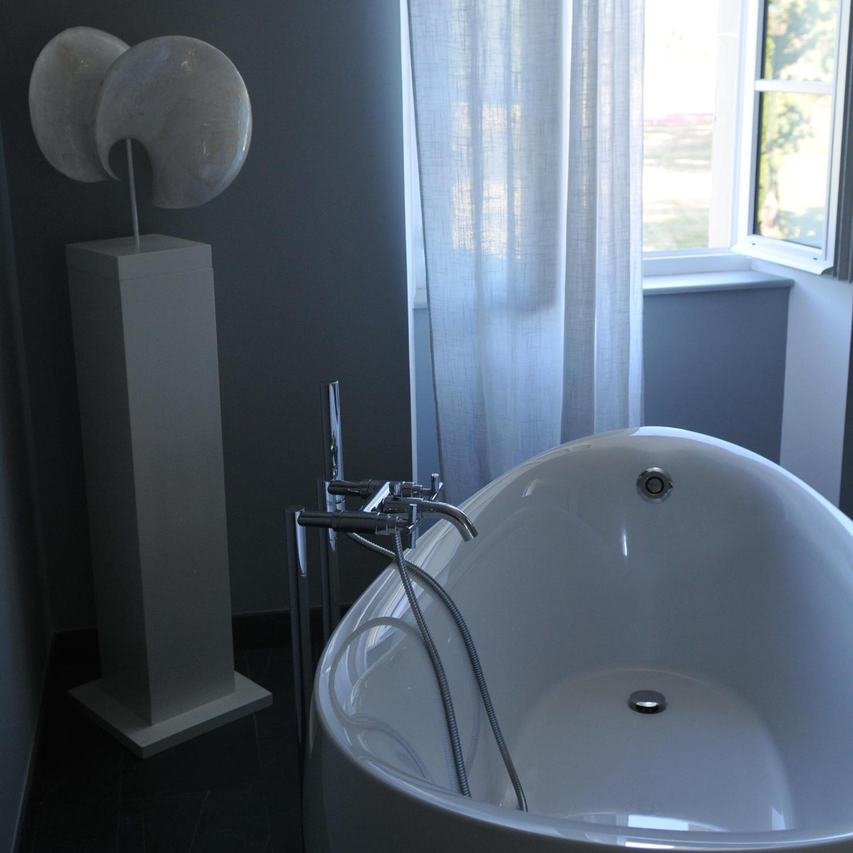 Deluxe Double Room with Bath photo 2