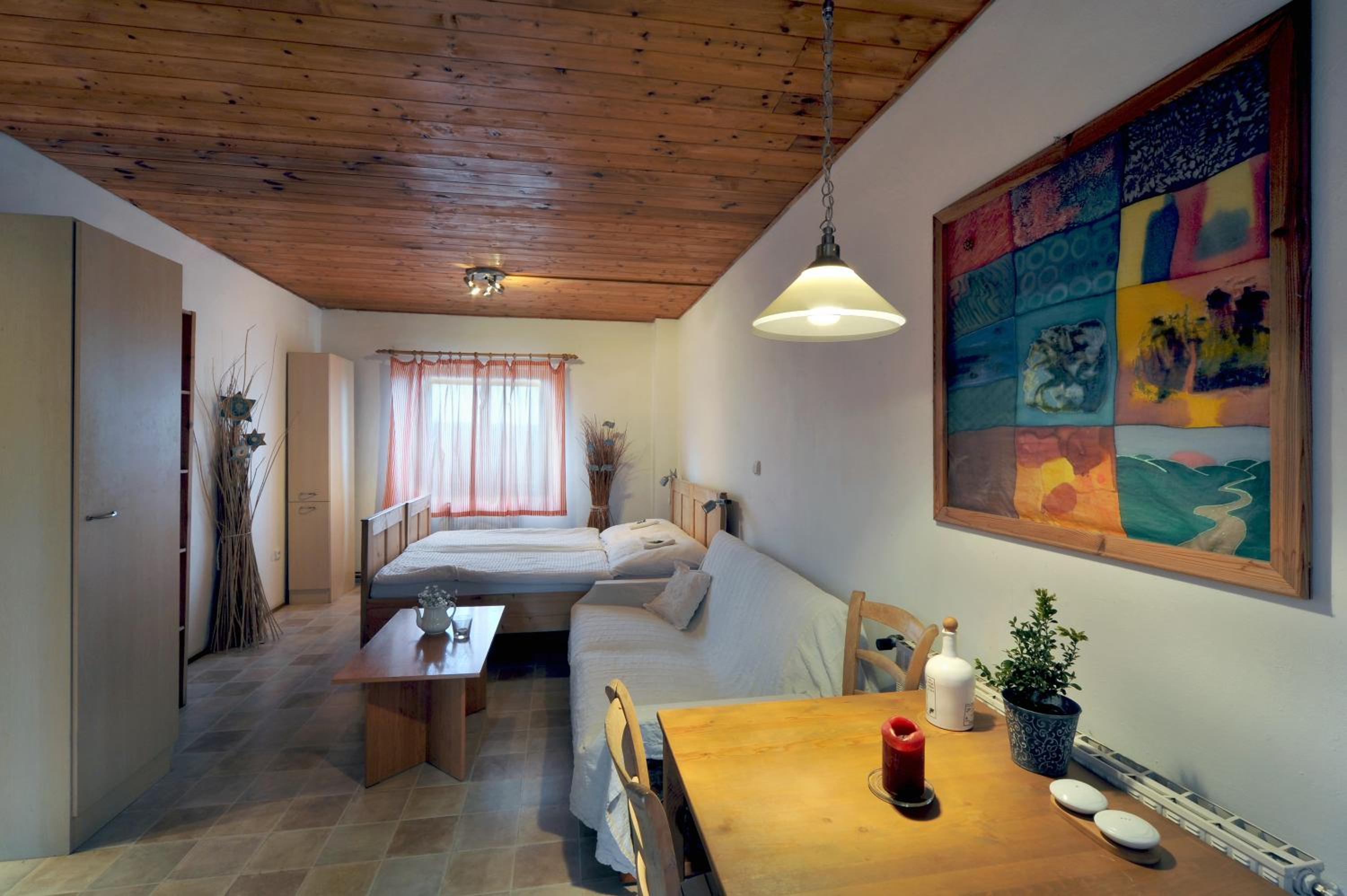 Double or Twin Room with Private Bathroom - Photo 10