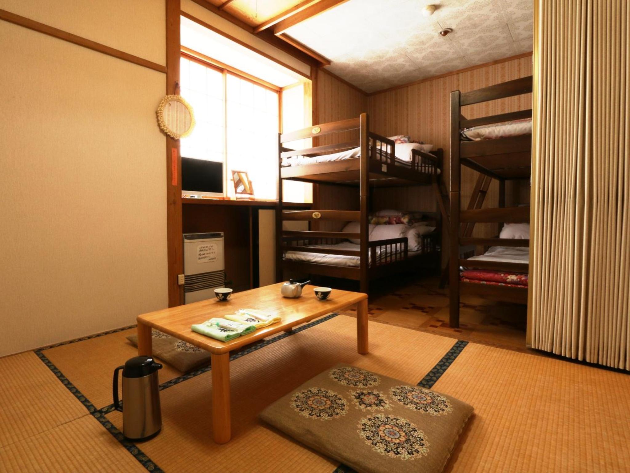Japanese-Style Superior Room with Shared Bathroom photo 3