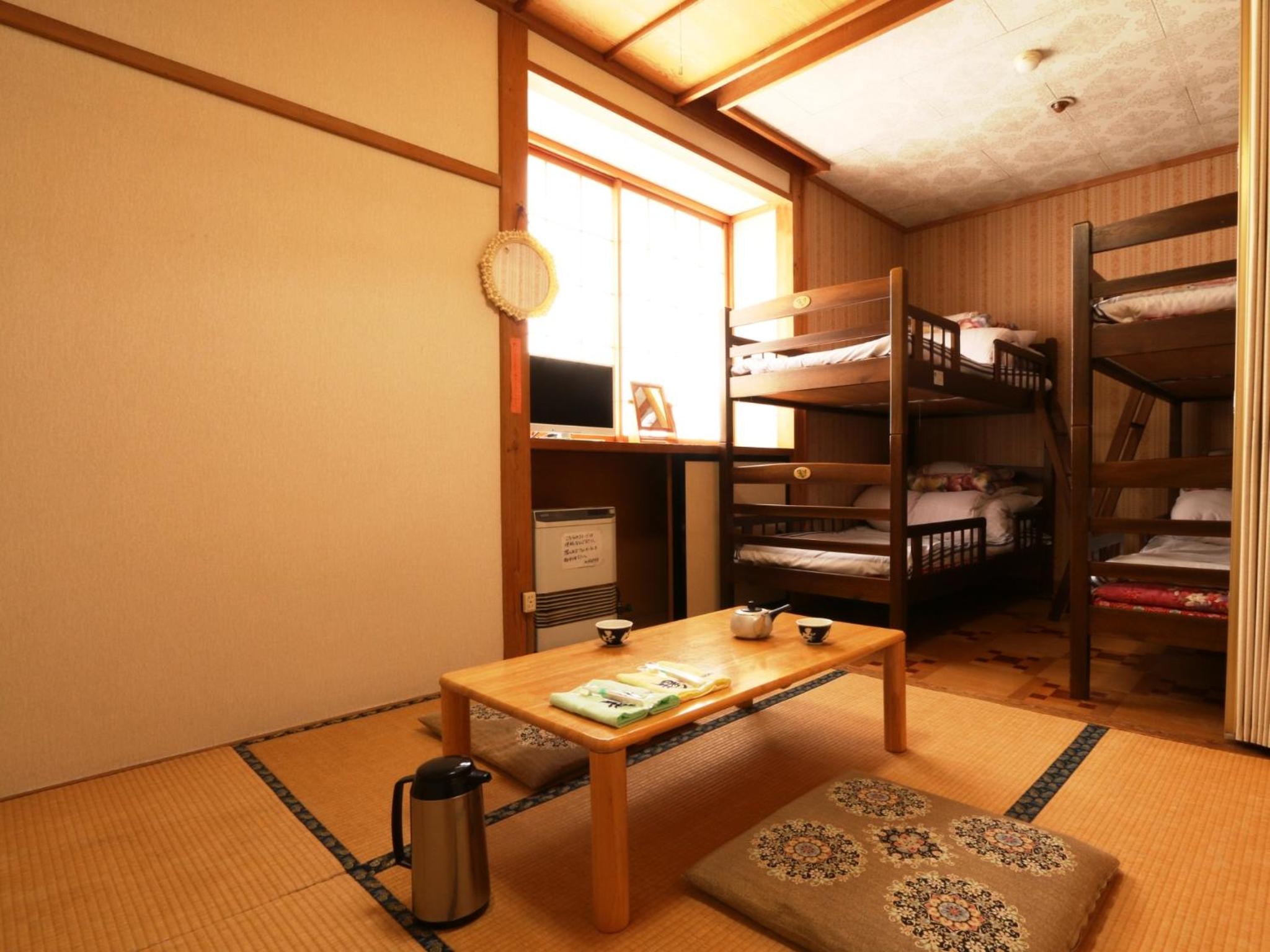Japanese-Style Superior Room with Shared Bathroom photo 2