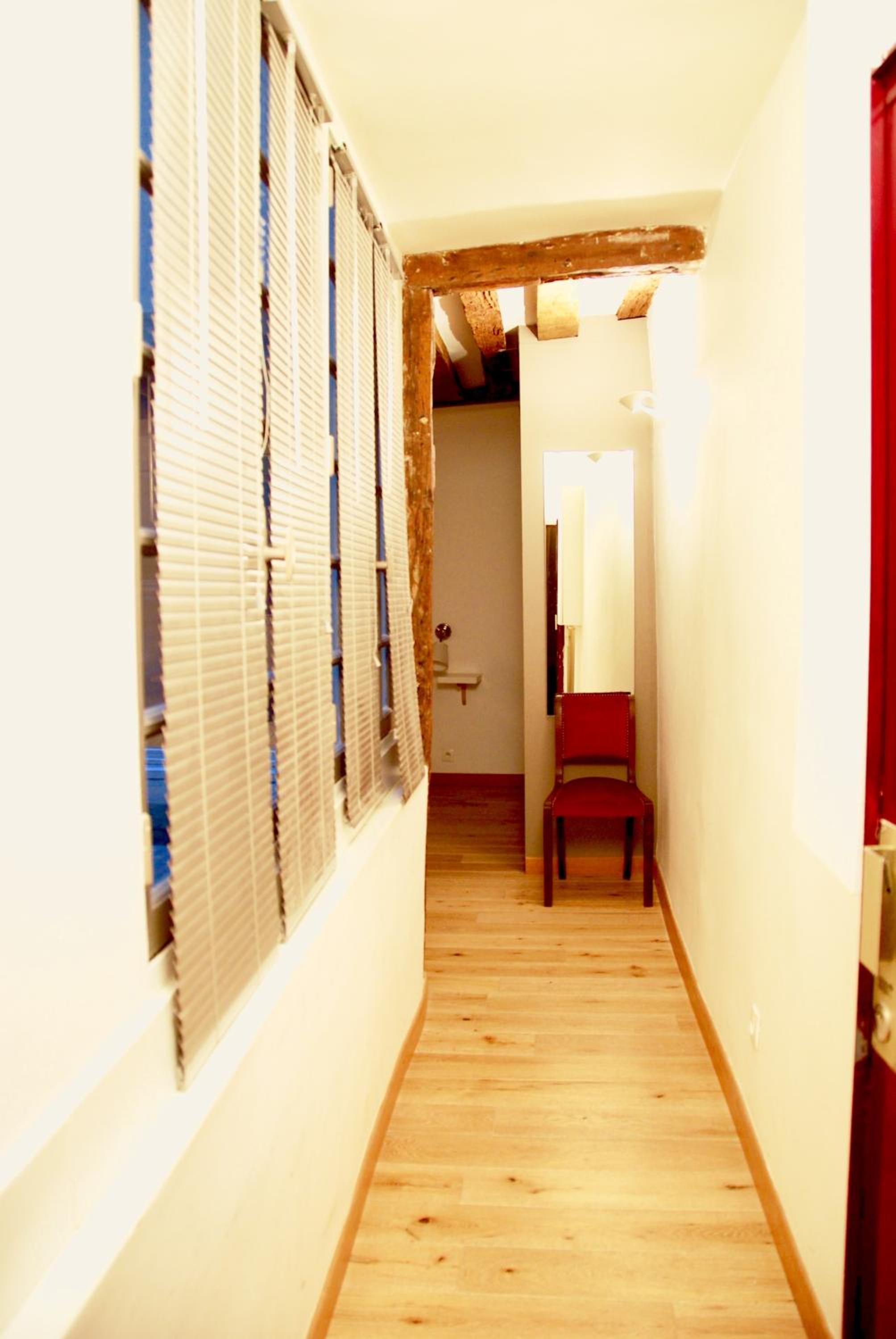 Studio Apartment photo 3