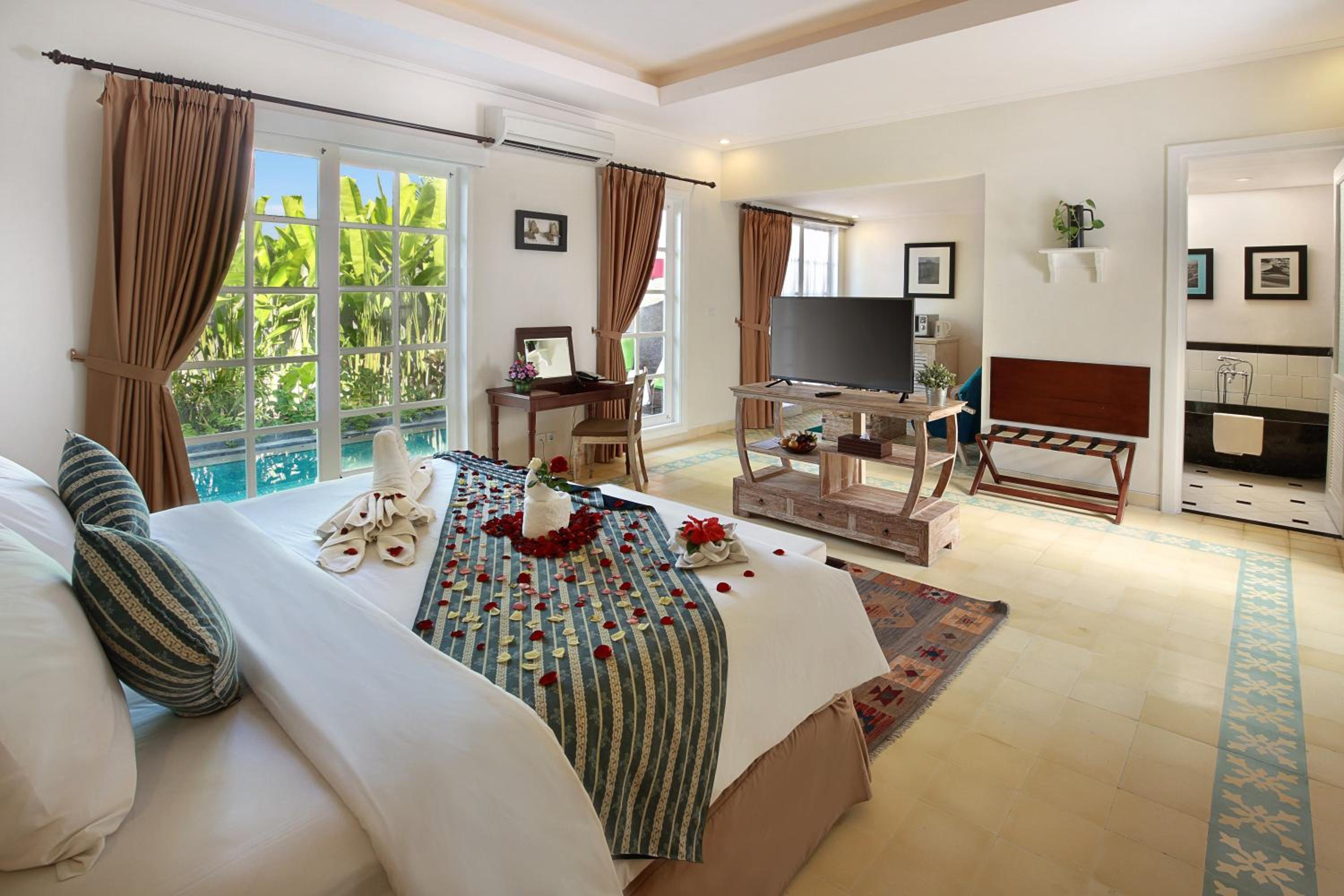 One-Bedroom Villa with Private Pool and Bathtub