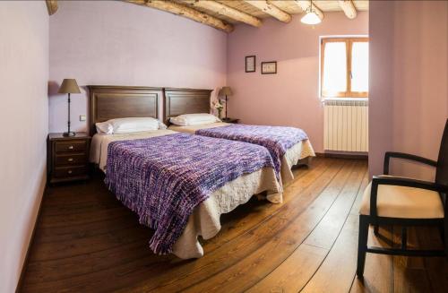 Twin Room with Private Bathroom photo 1