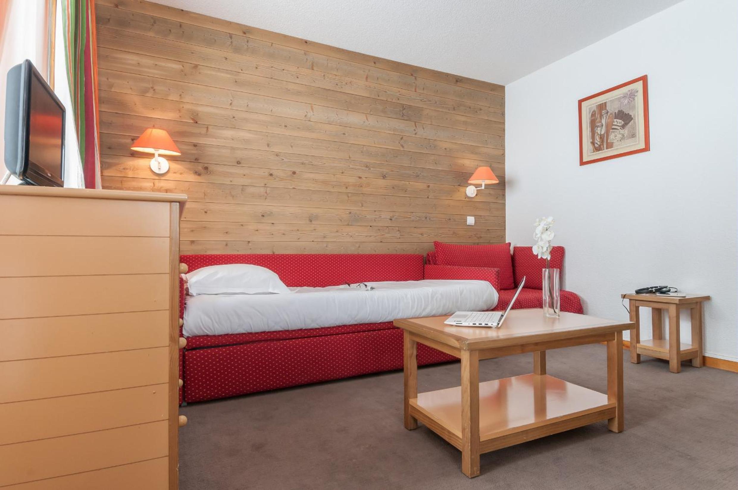 Comfort One-Bedroom Apartment (6 People)