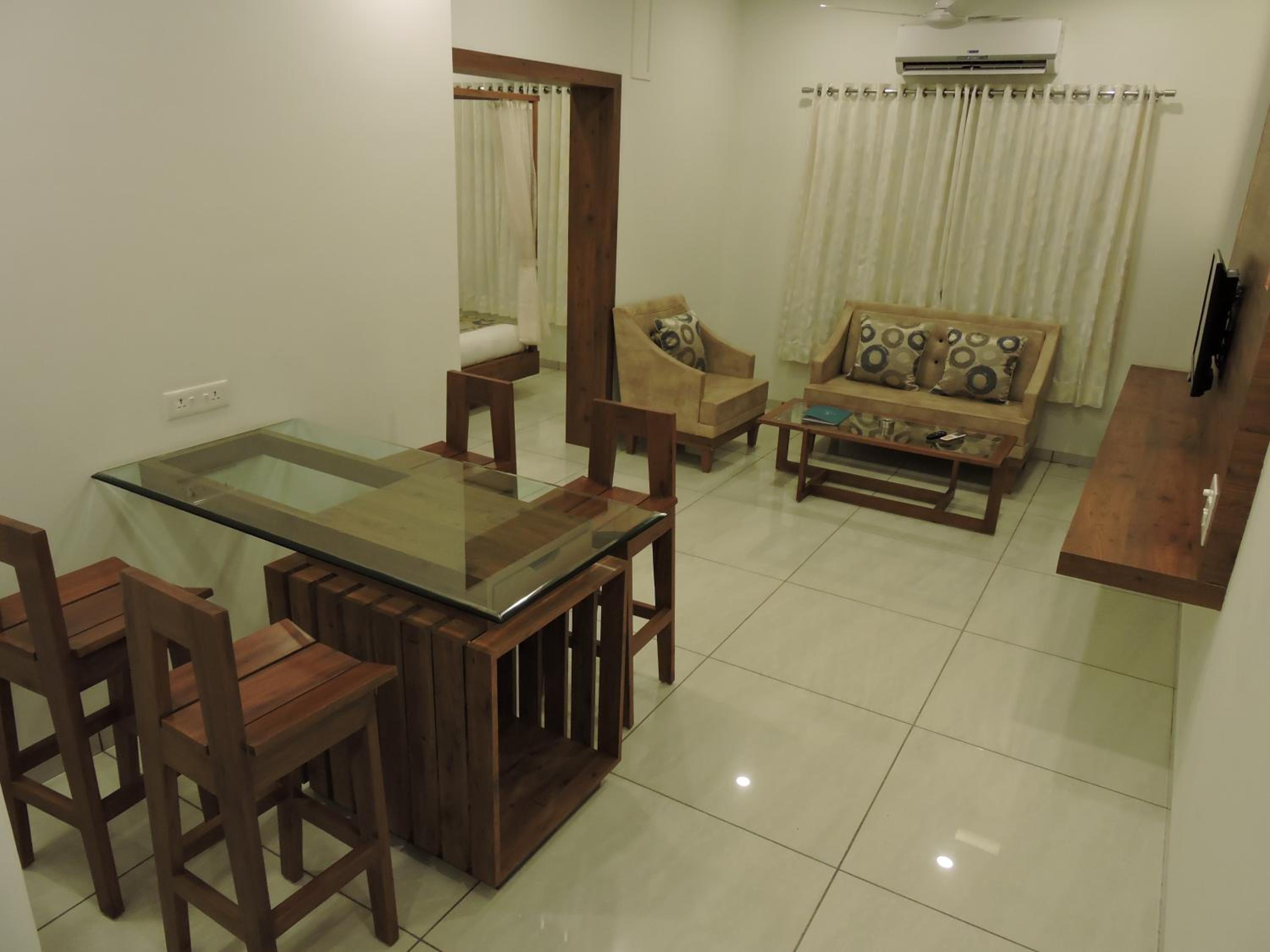 King Suite - Photo 5